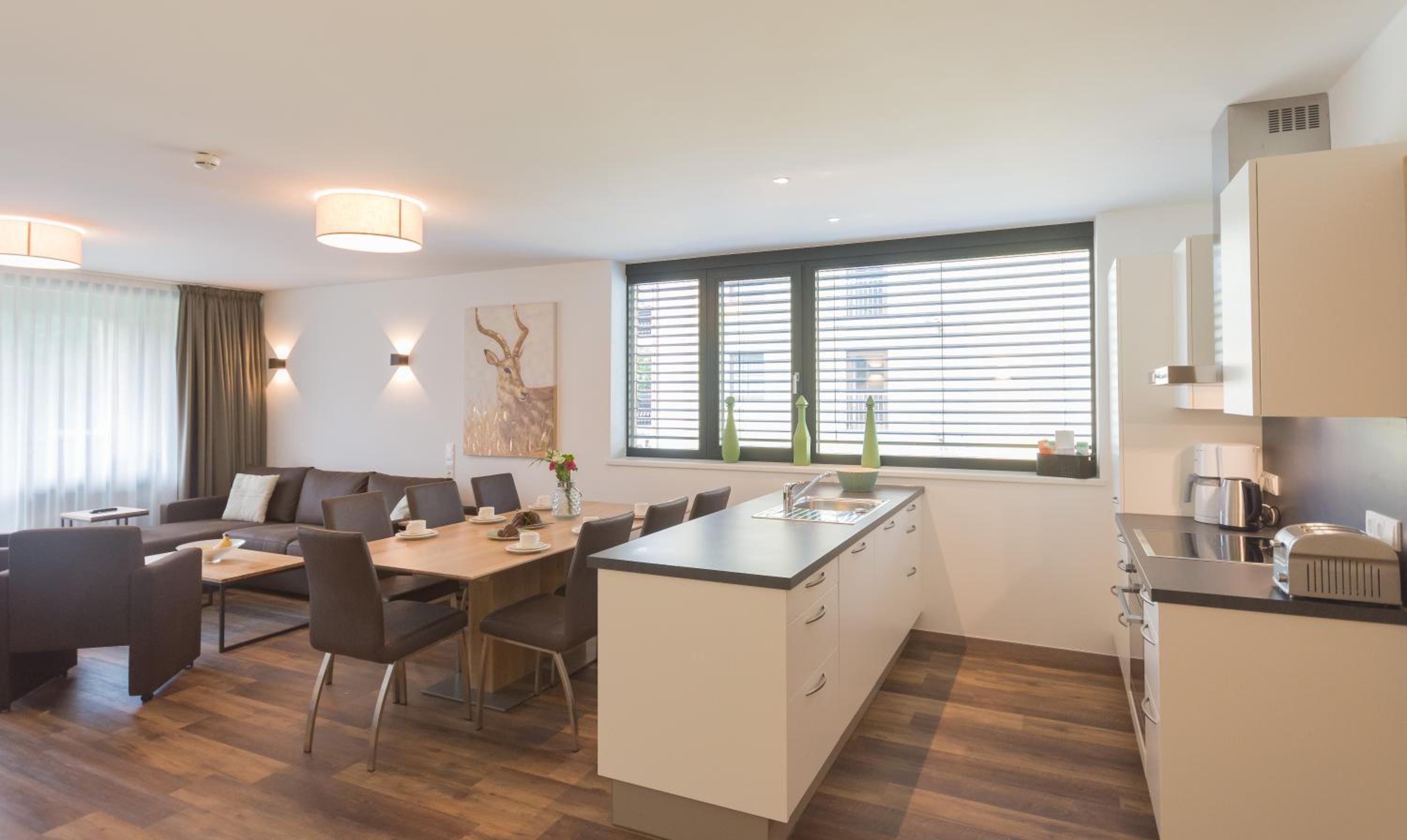 Three-Bedroom Apartment with Balcony - Top 8 photo 2