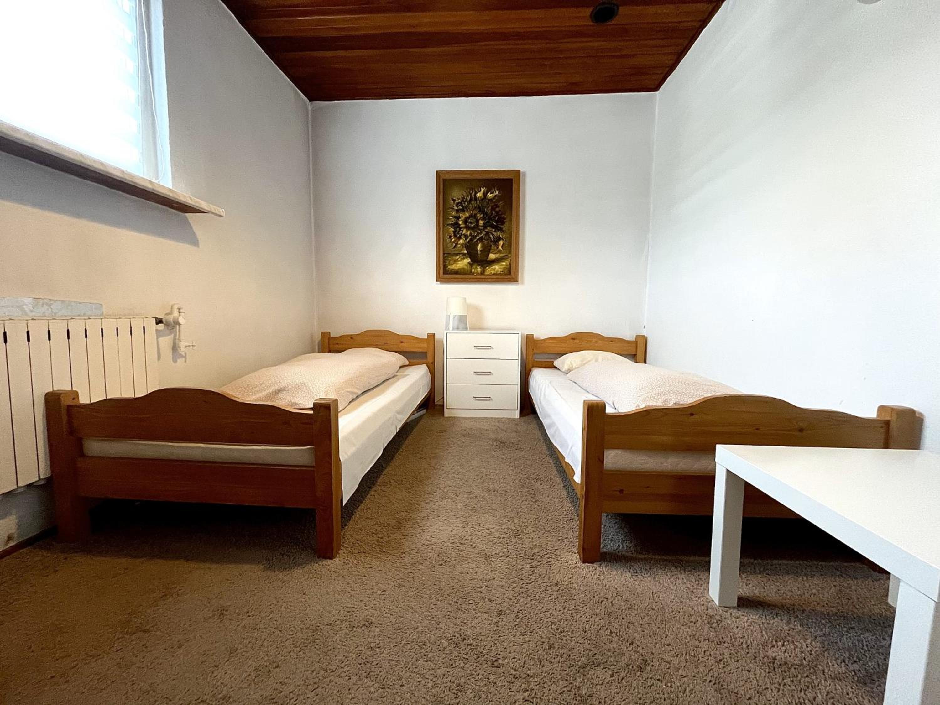 Small Twin Room photo 1