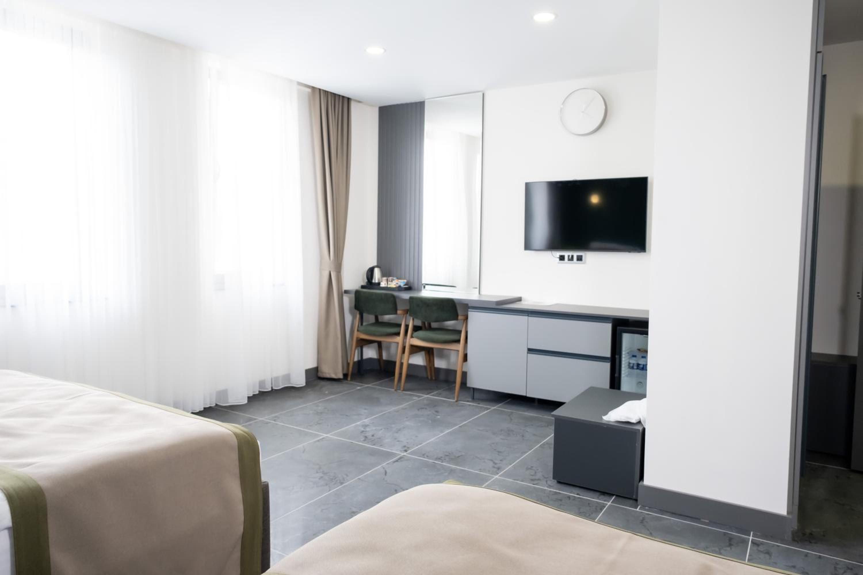 Standard Double Room - Photo 1