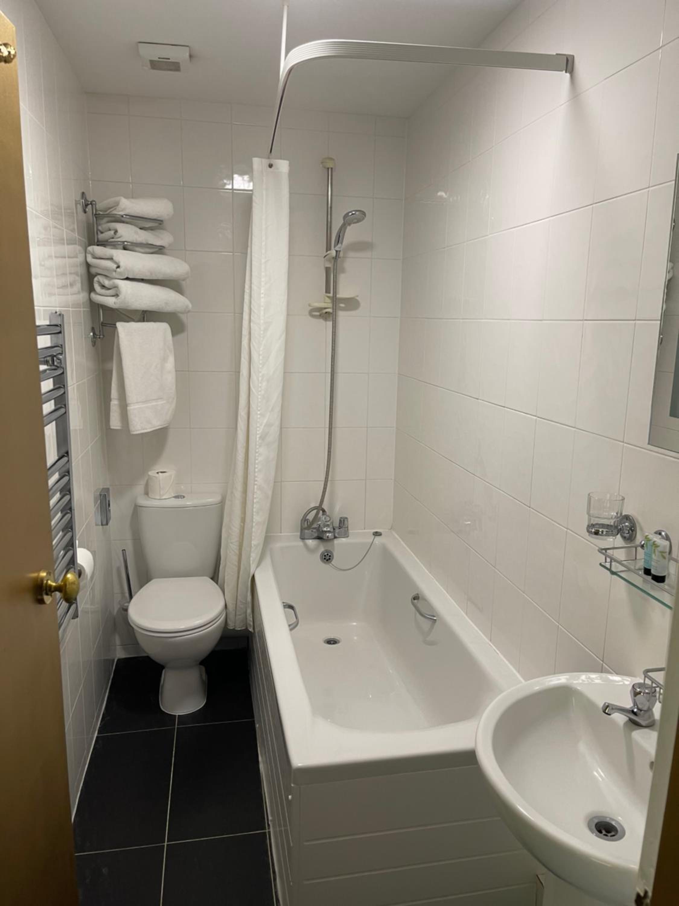 Deluxe Double Room with Sea View - Photo 19