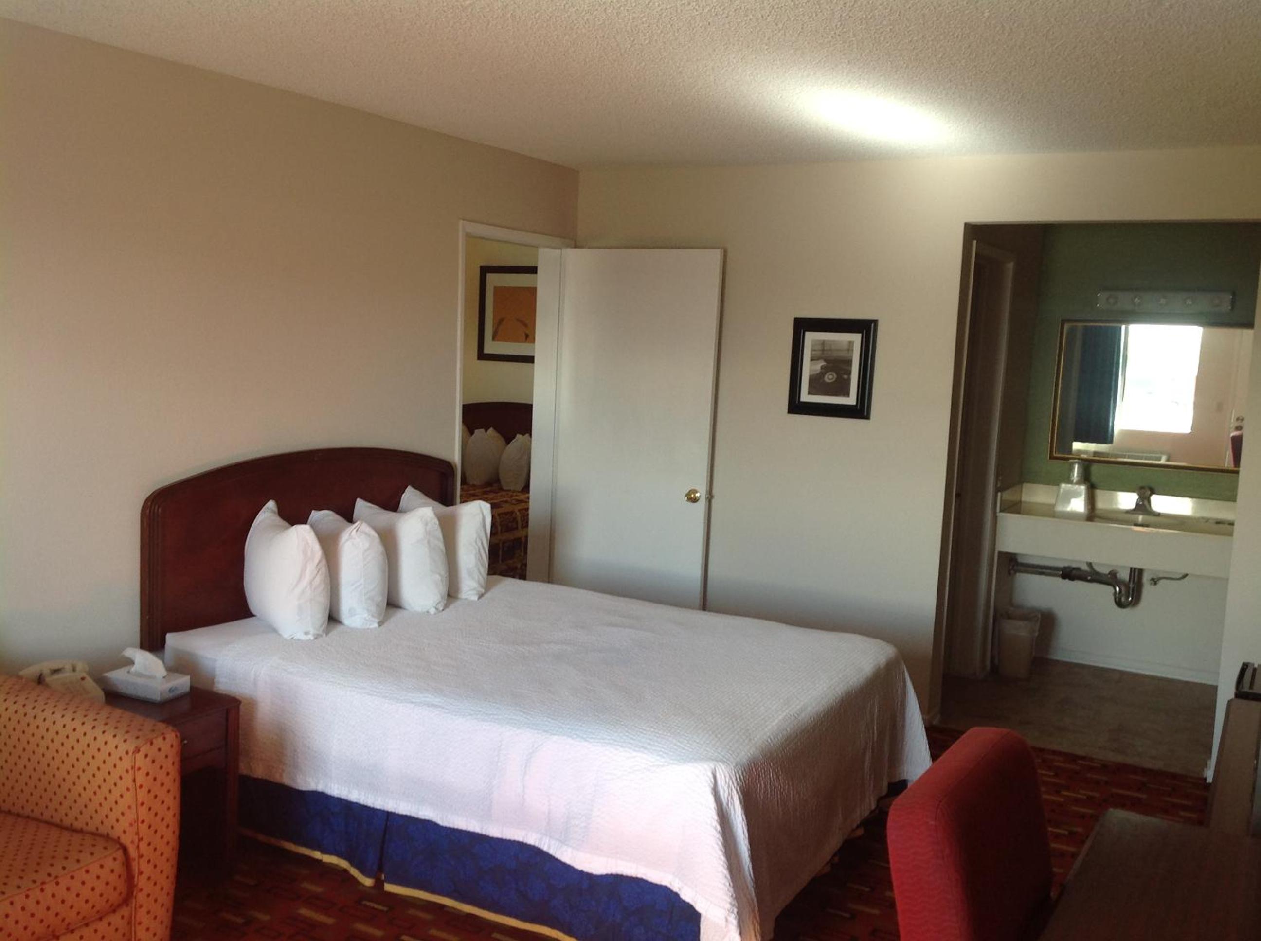 Two-Bedroom Suite - Photo 1