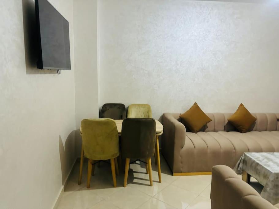 One-Bedroom Apartment photo 3