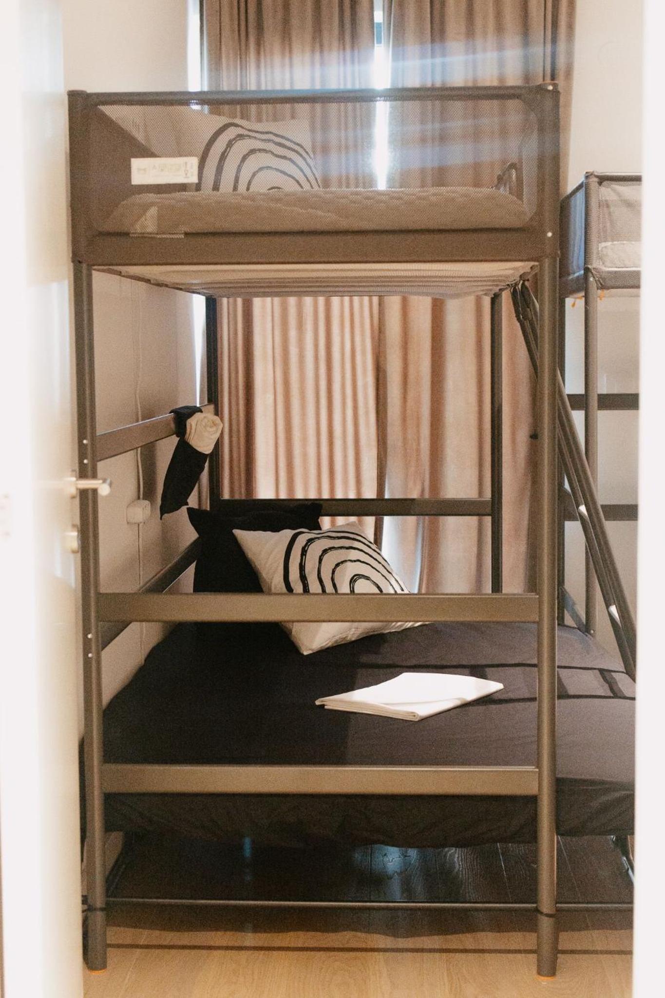 Female Dormitory Room photo 1