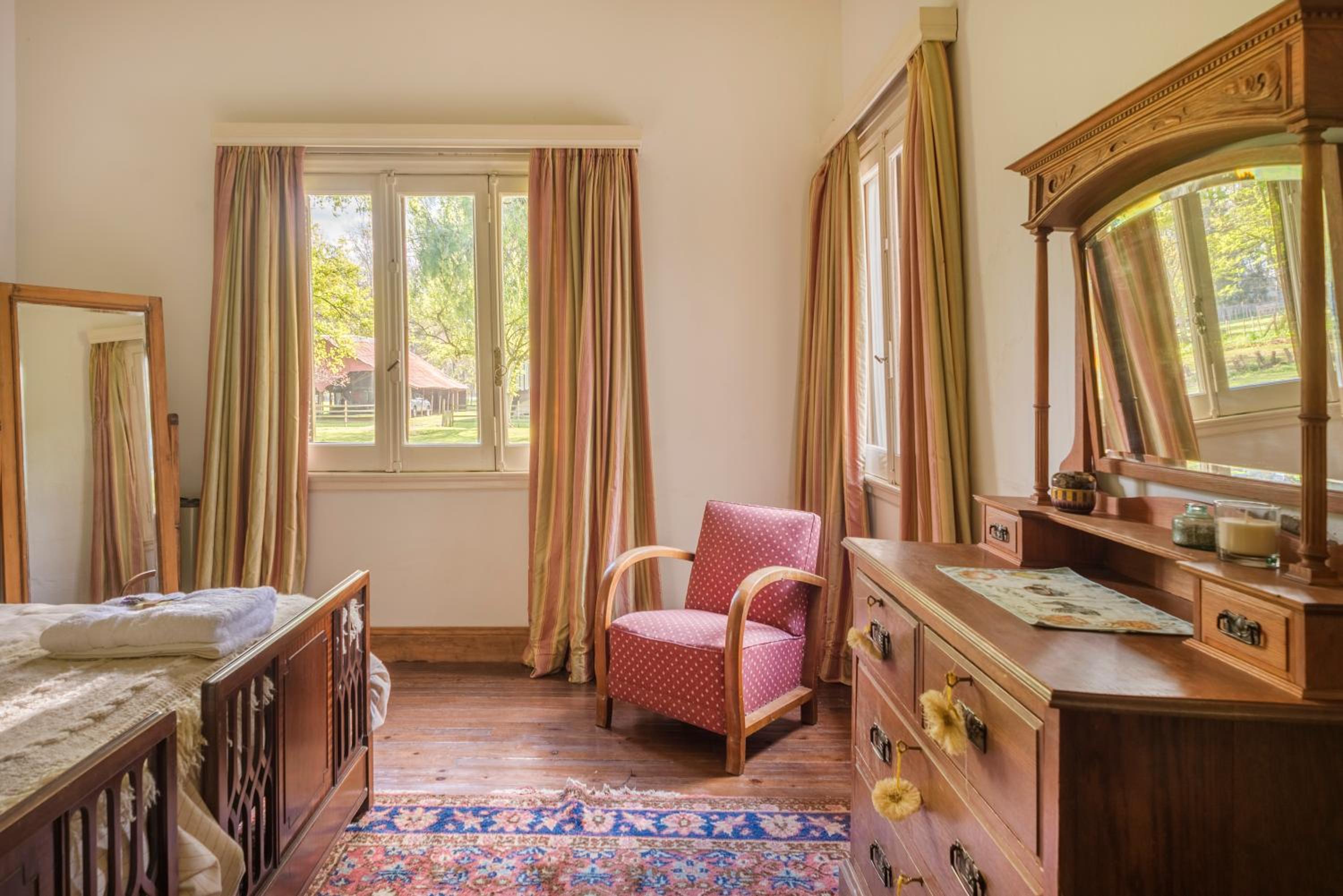 Large Double Room photo 1