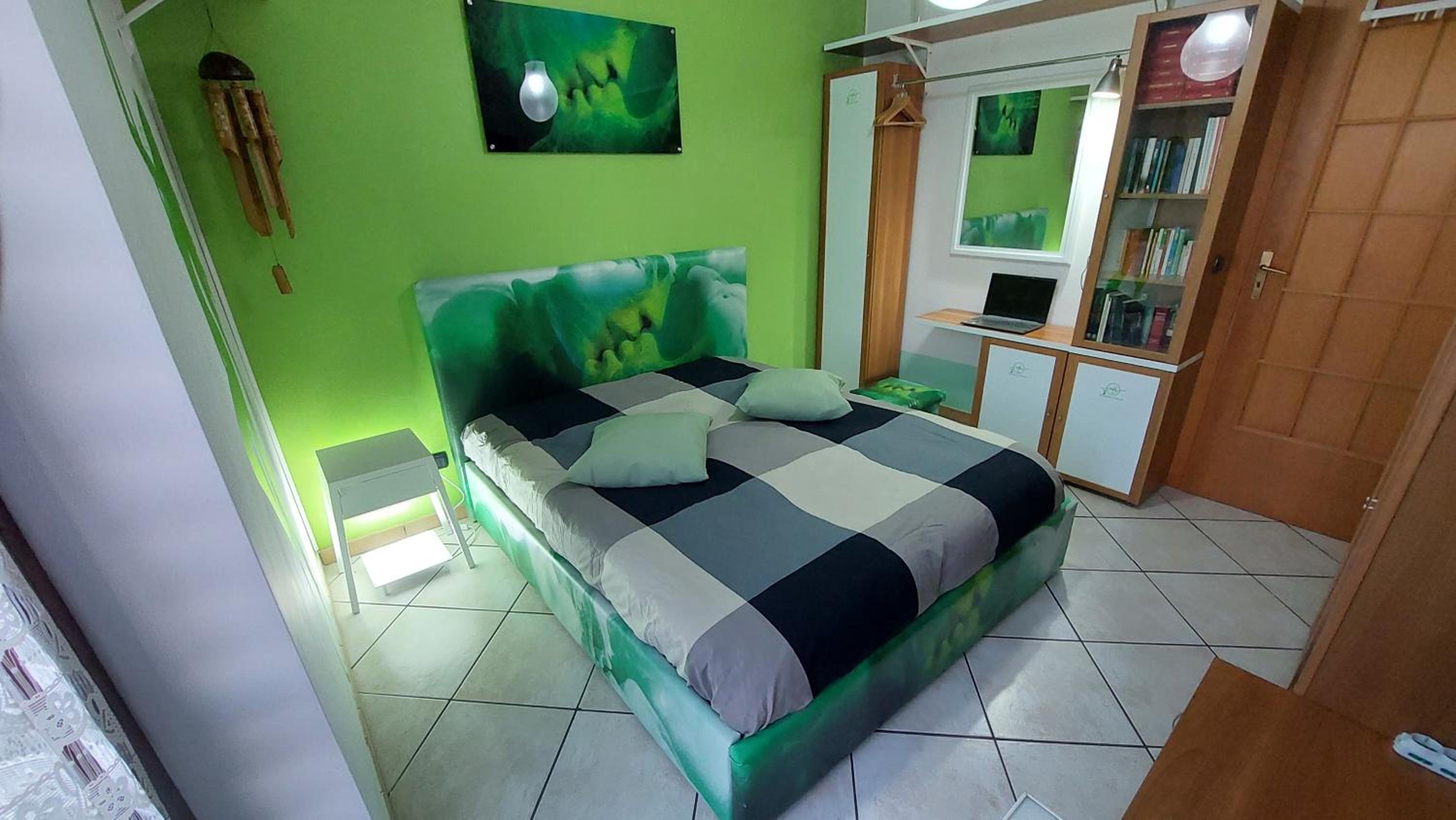 One-Bedroom Apartment photo 3