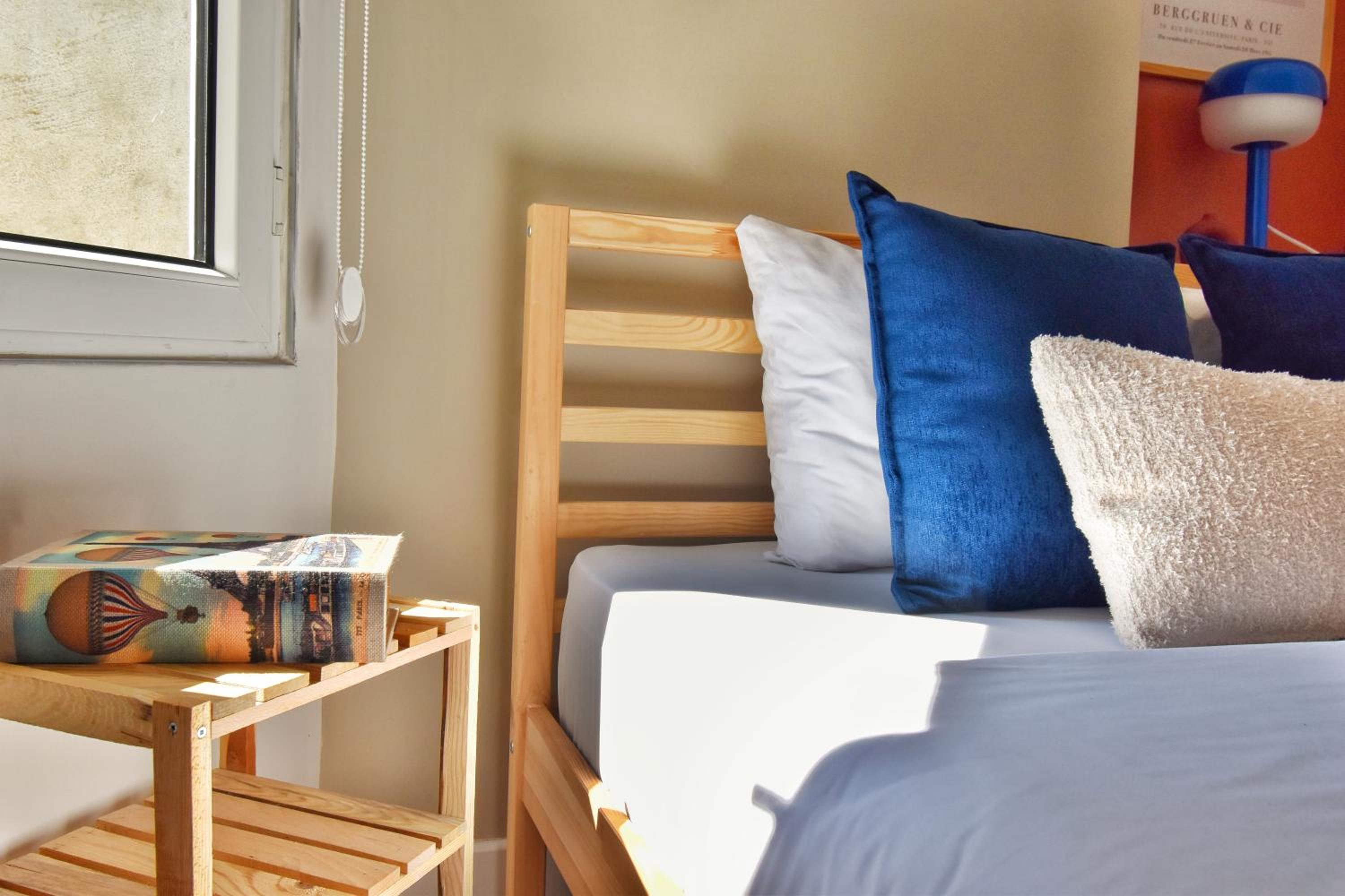 Three-Bedroom Apartment photo 2