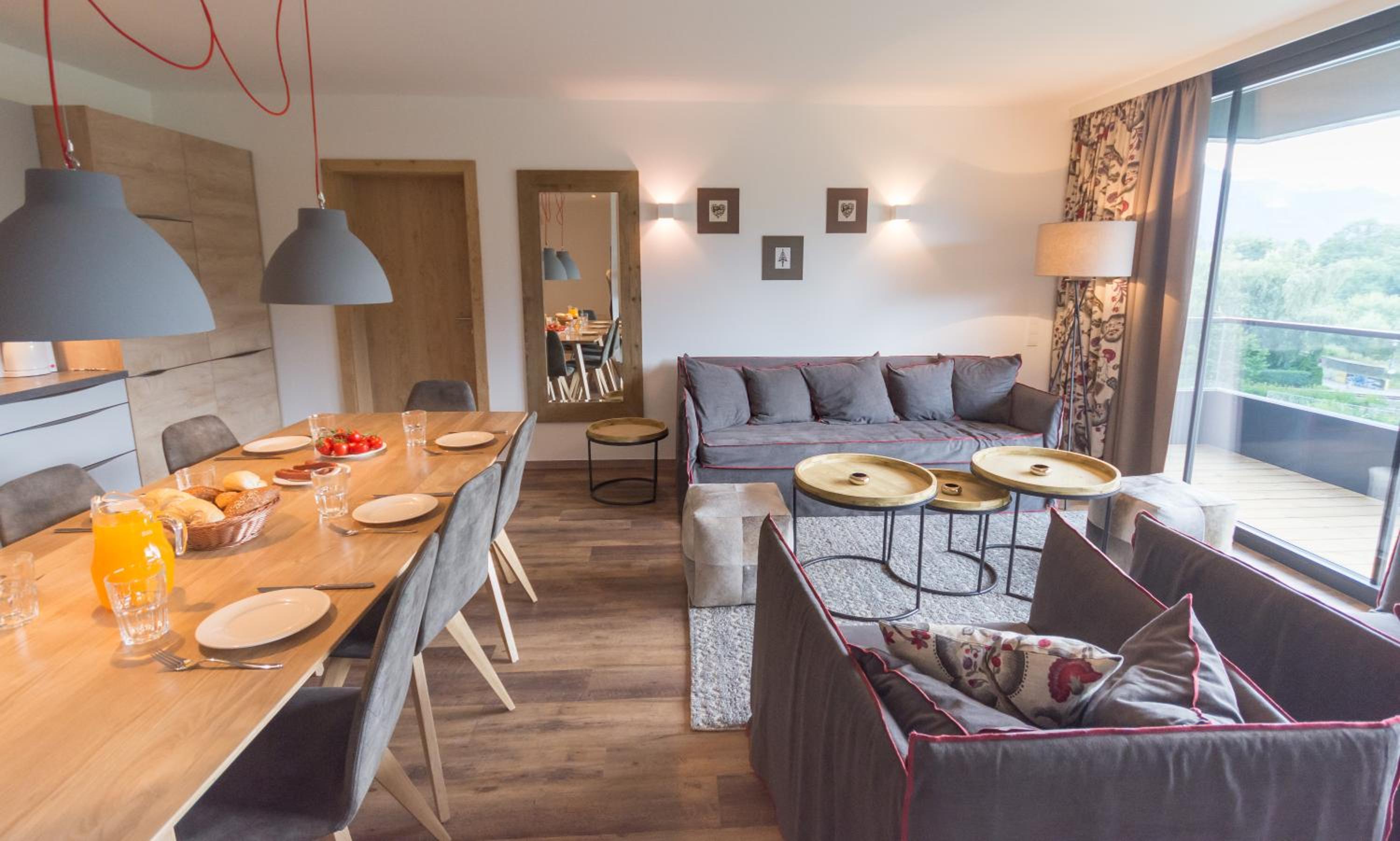 Two Bedroom Apartment with Balcony and Mountain View - Top 14 photo 3