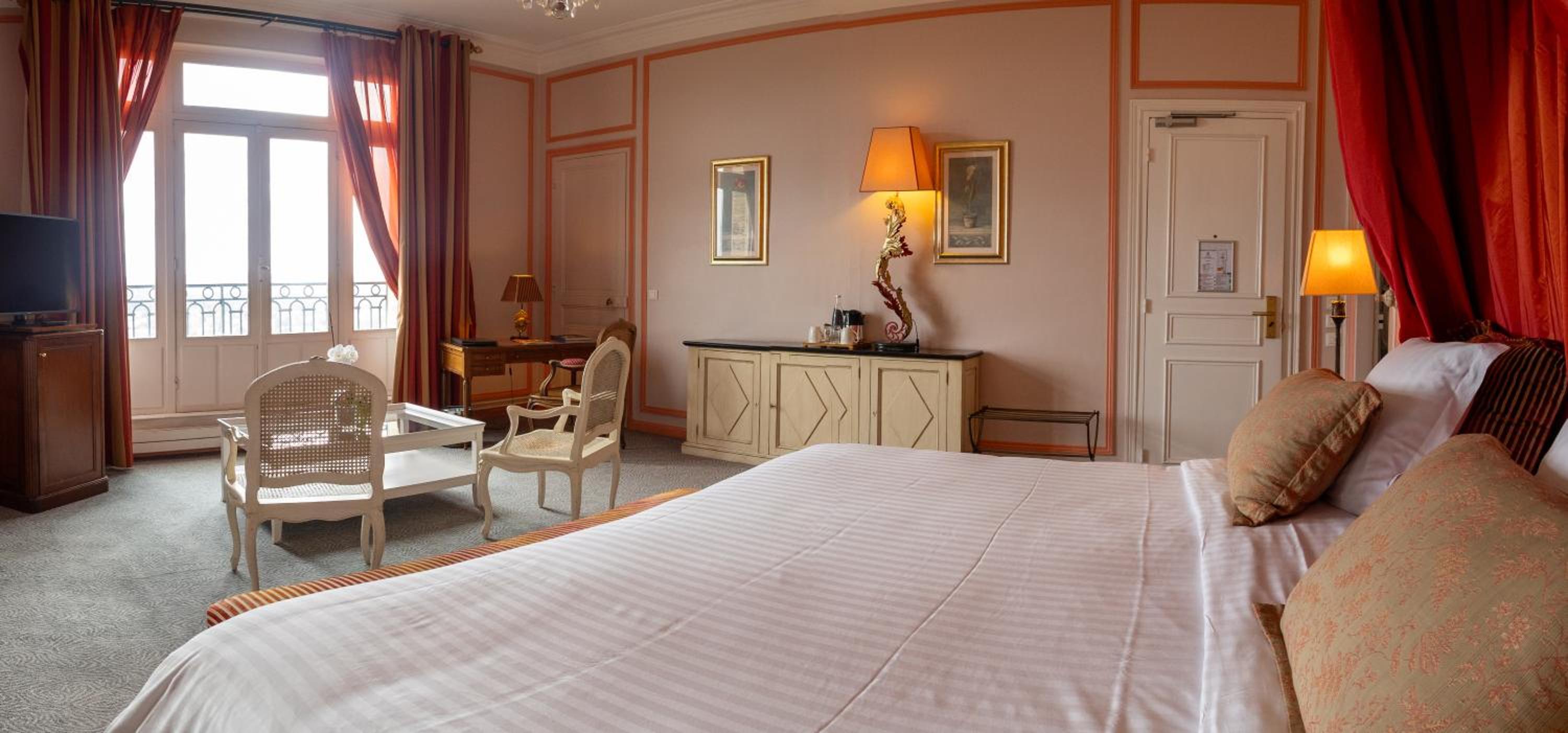 Junior suite Double ou Lits Jumeaux avec Vue Panoramique sur Paris - Photo 1