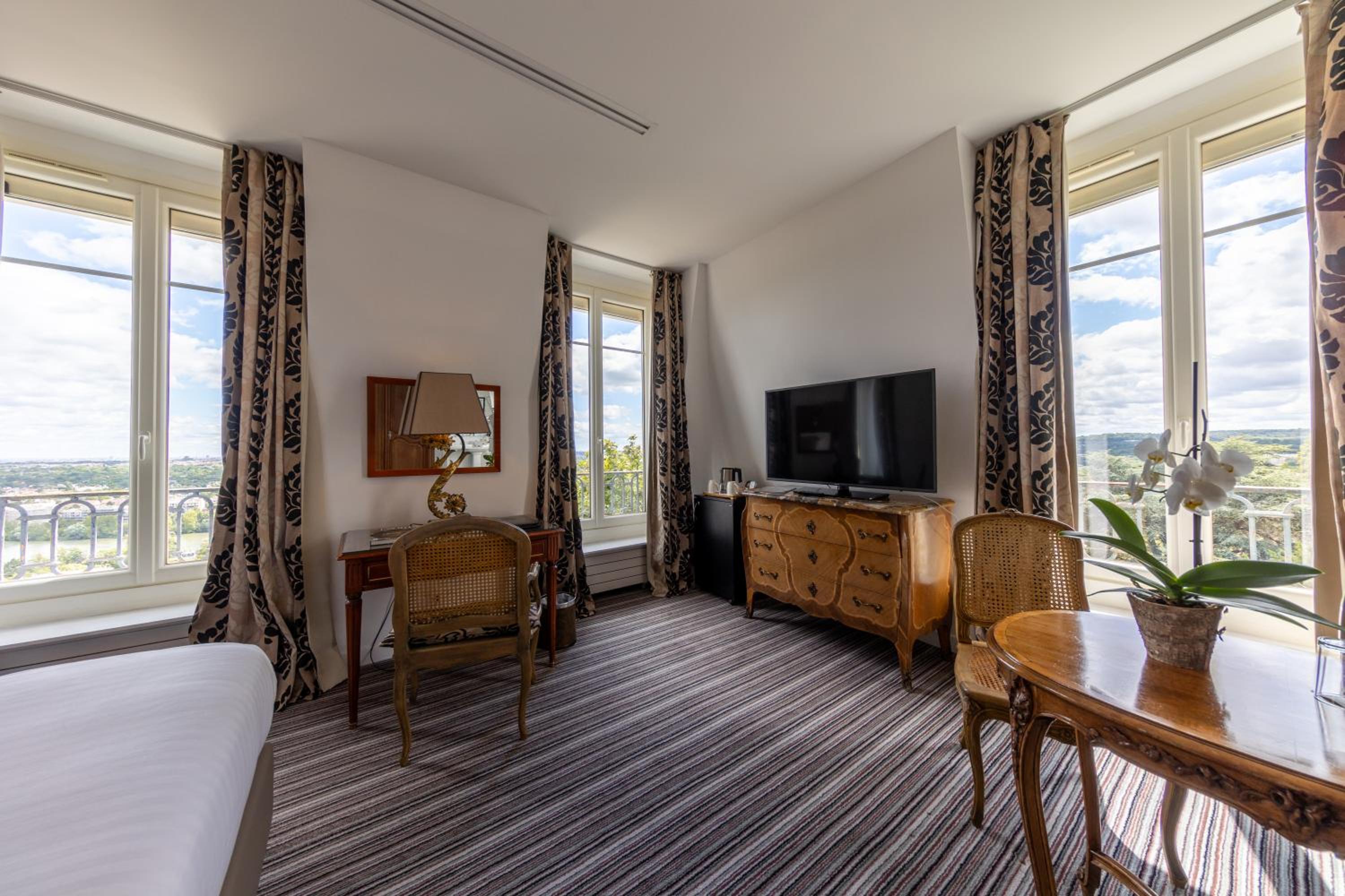 Junior suite Double ou Lits Jumeaux avec Vue Panoramique sur Paris - Photo 8