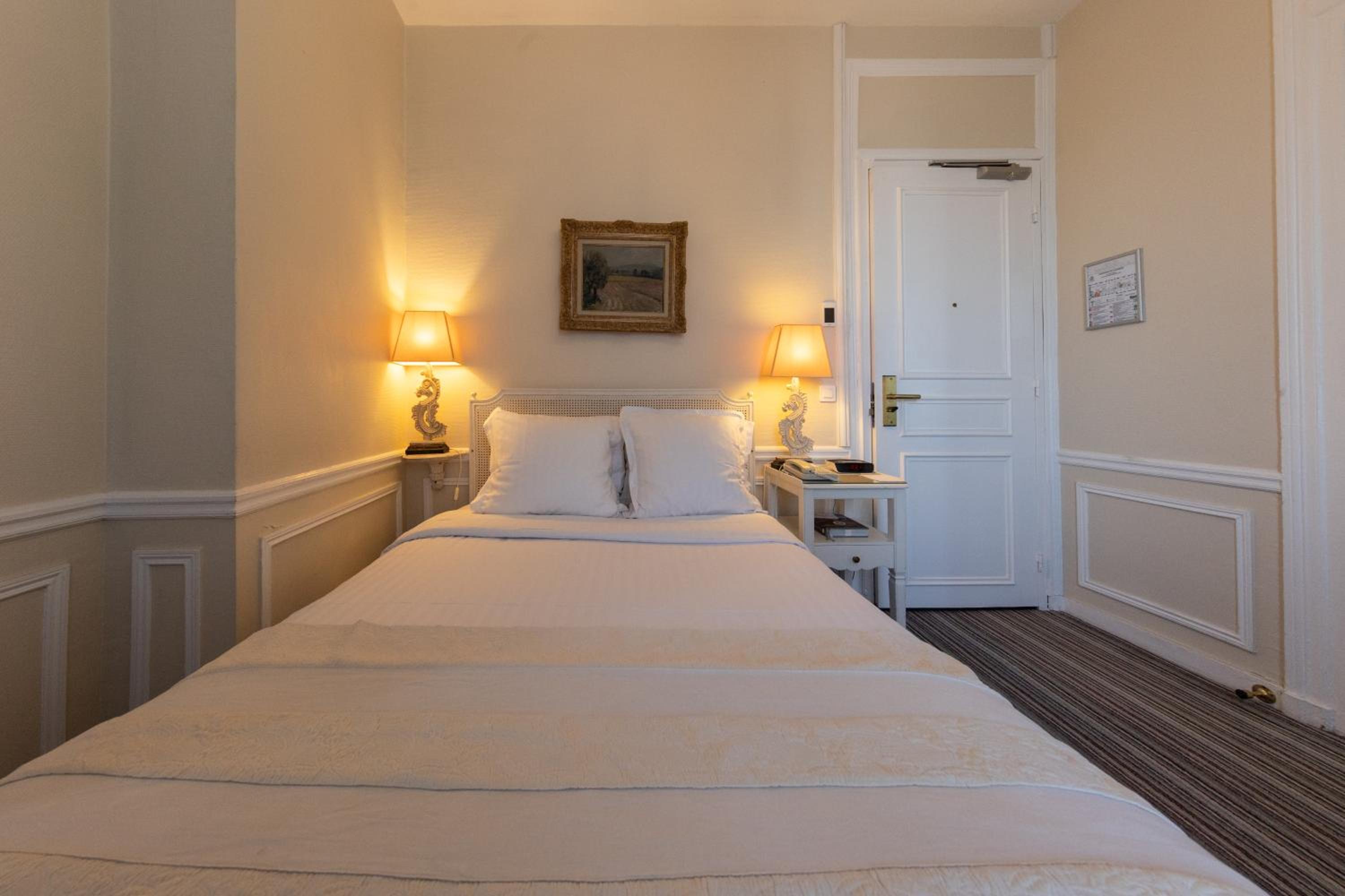 Classic Room - Photo 6
