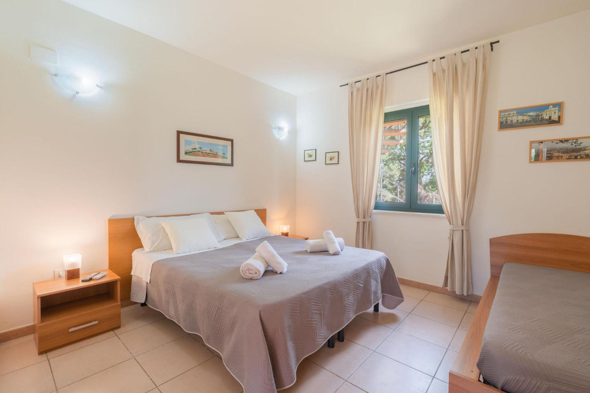 Double or Twin Room with Garden View photo 1