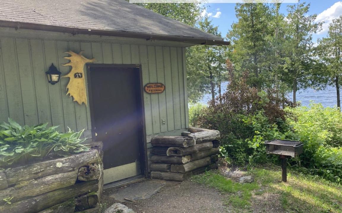 2 Bedroom Classic Cabin photo 2