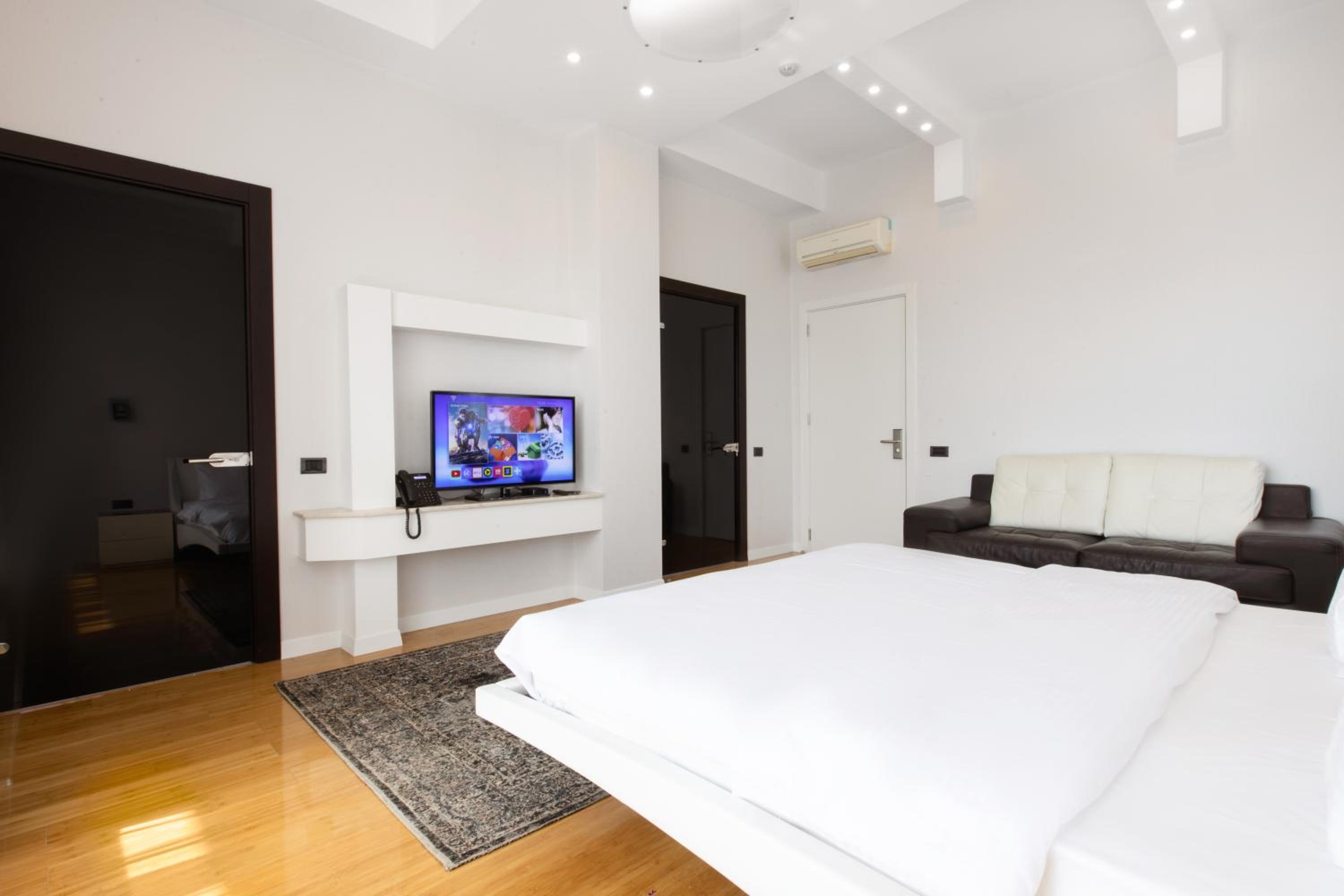 King Room with Garden View photo 2