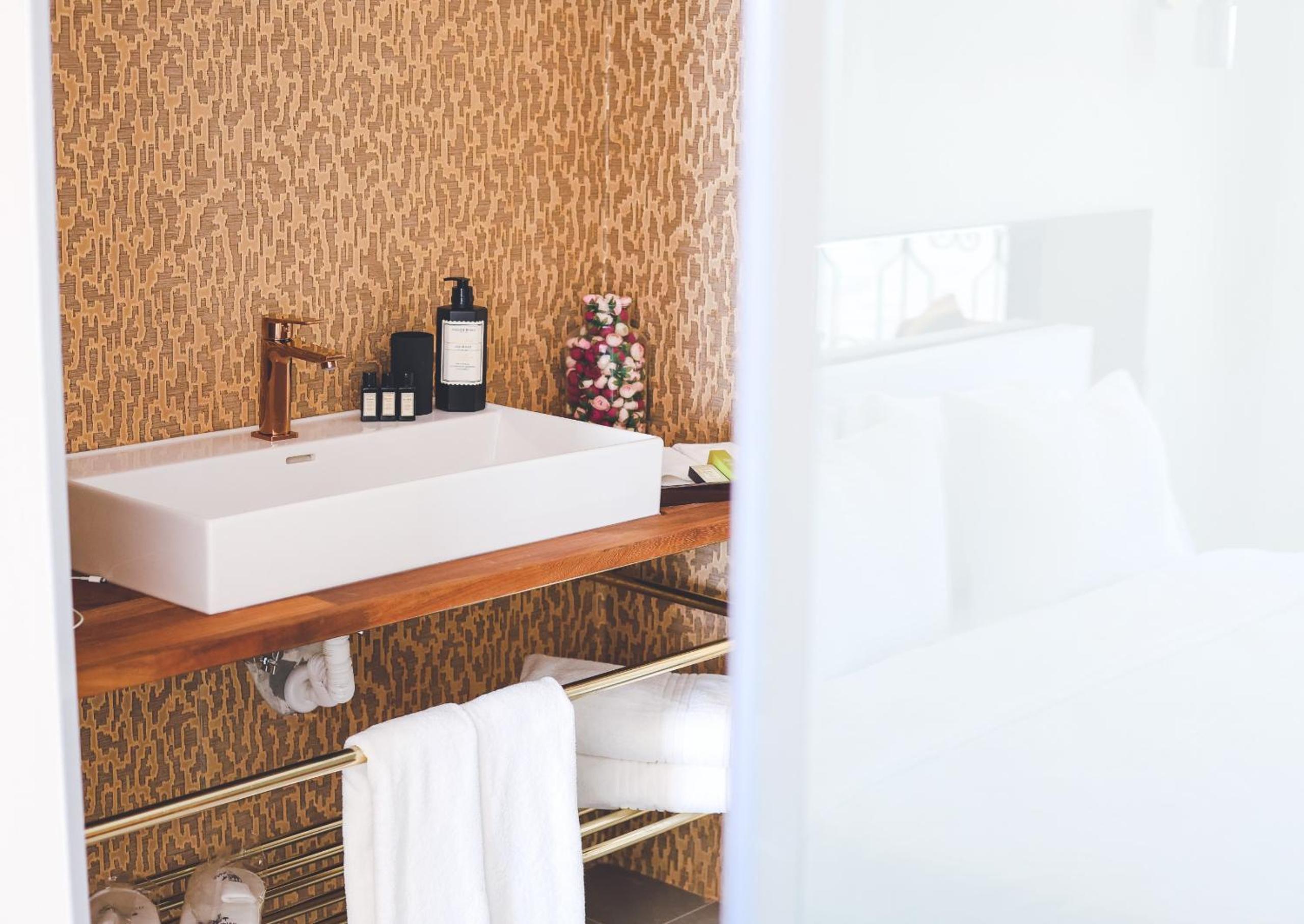 Suite with Sea View - Photo 5