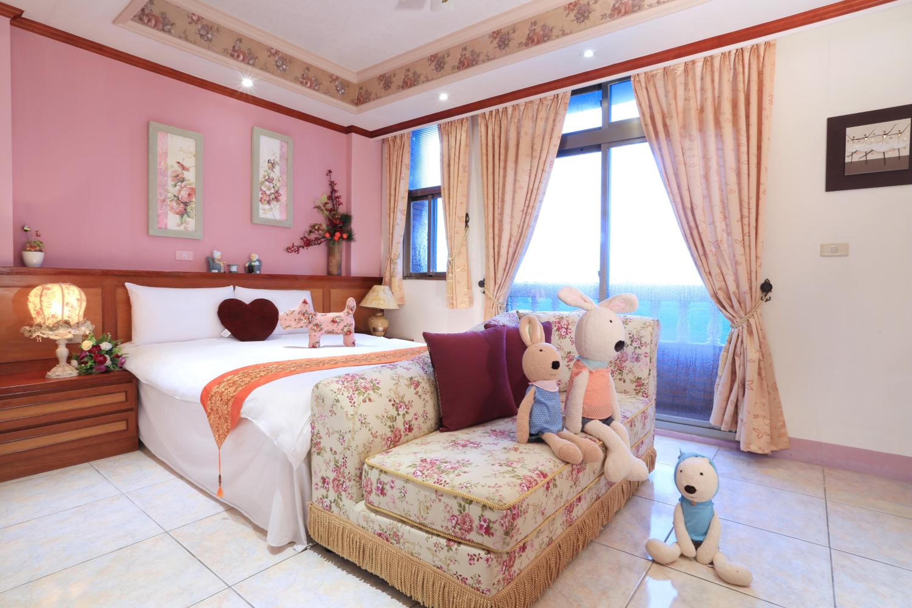 Deluxe Double Room with Shower