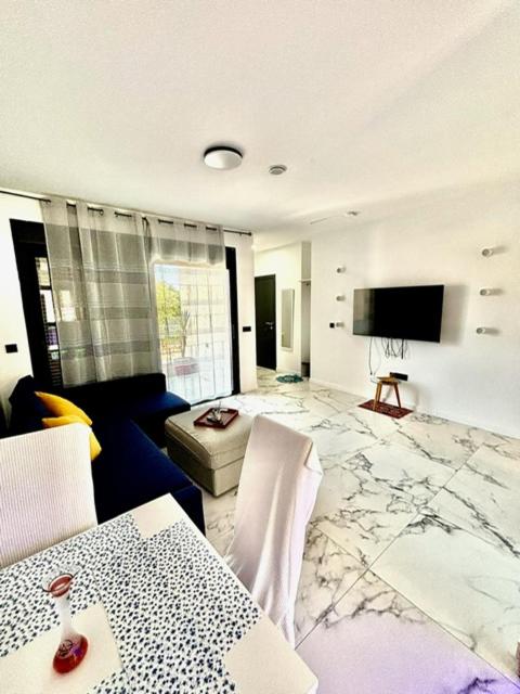Apartamento con vista al mar