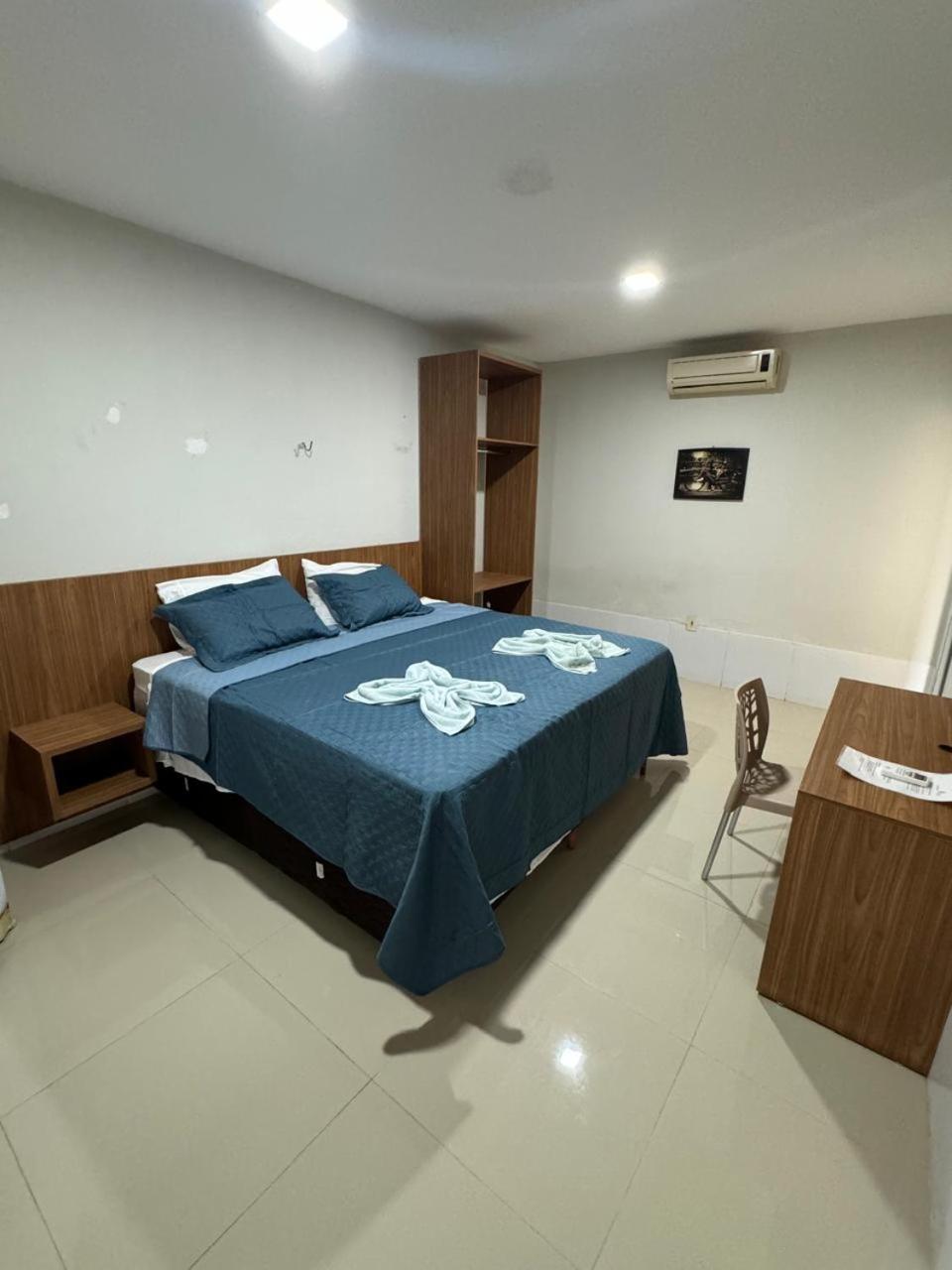 Deluxe King Suite