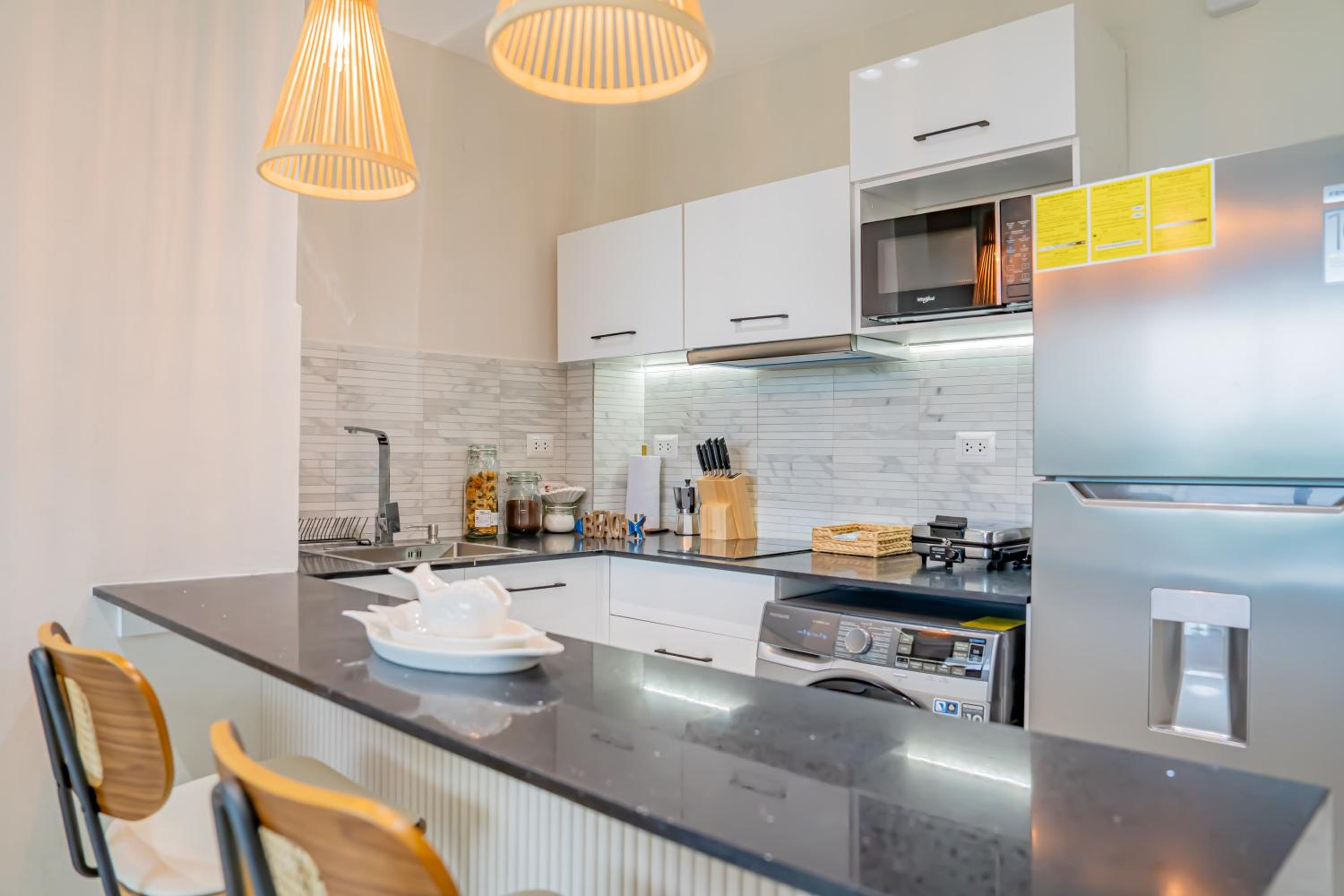 One-Bedroom Deluxe Apartment - Photo 3