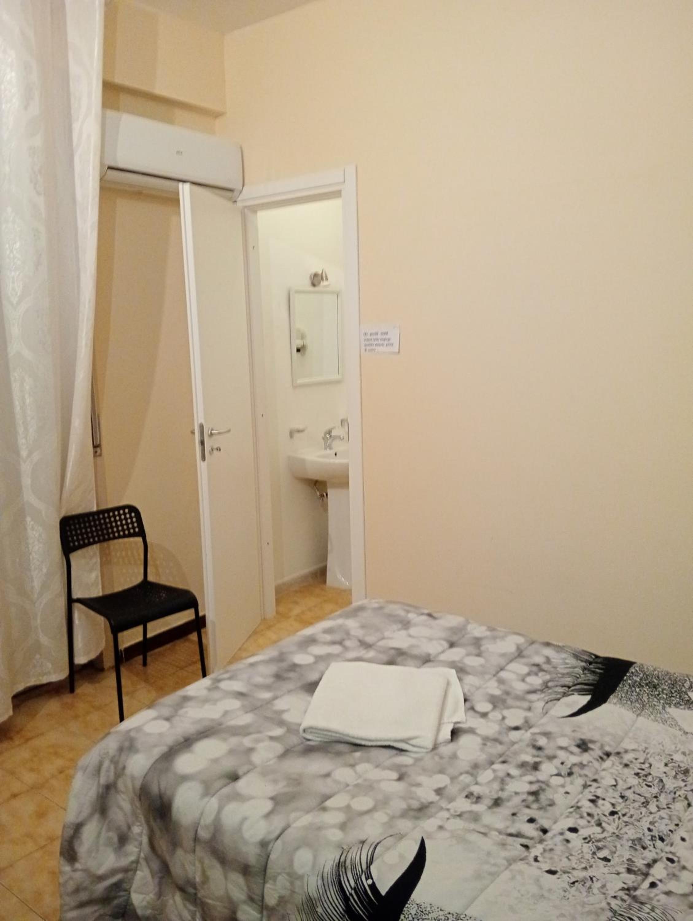 Deluxe Single Room