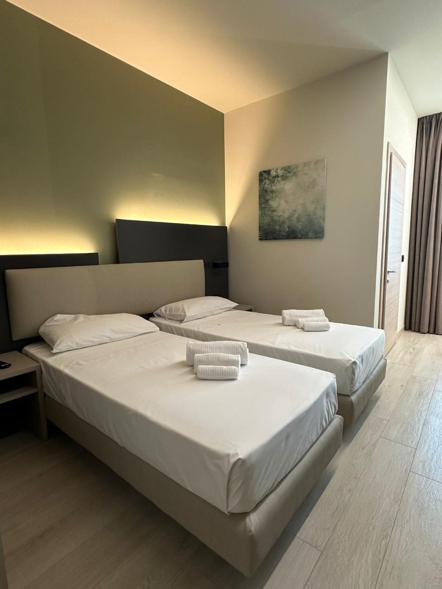 Quarto Duplo
