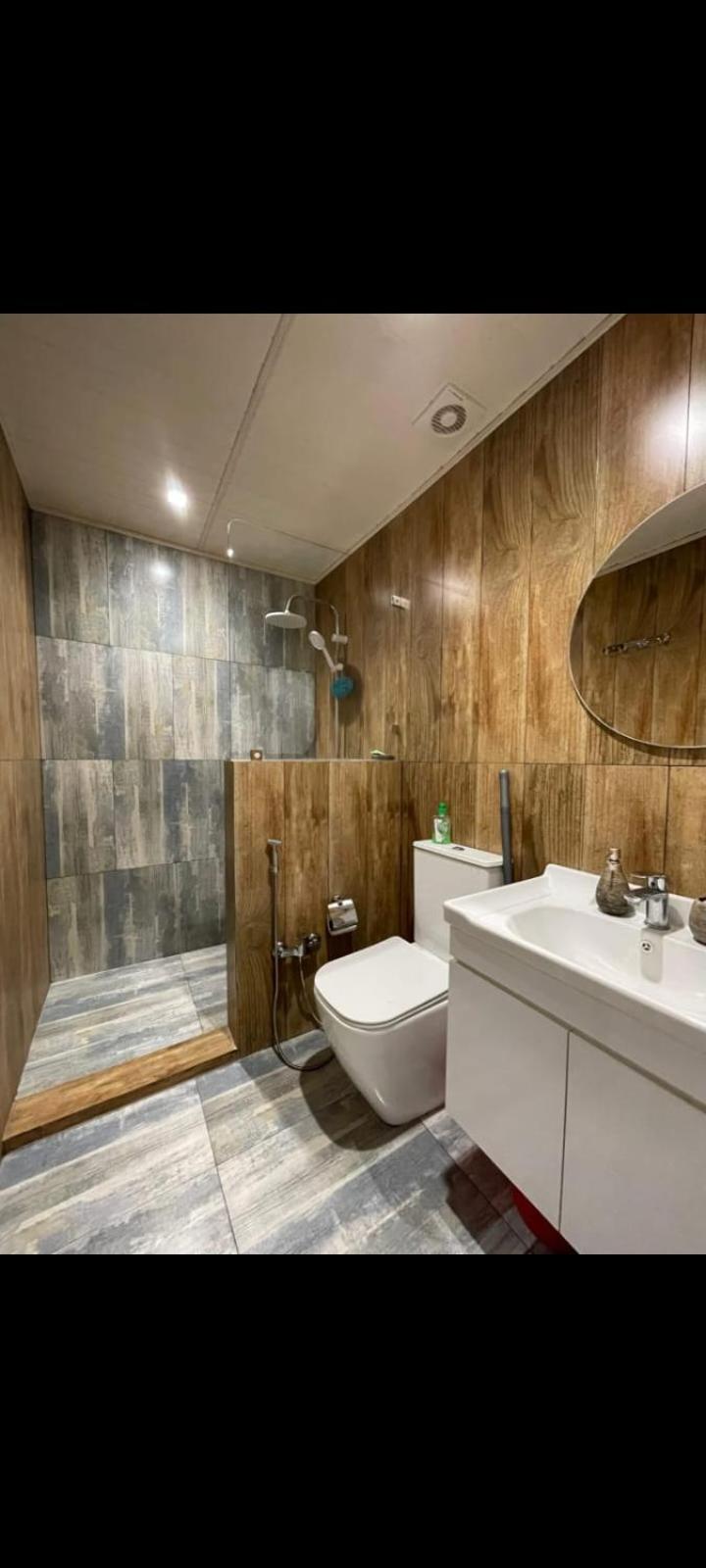 One-Bedroom House photo 2