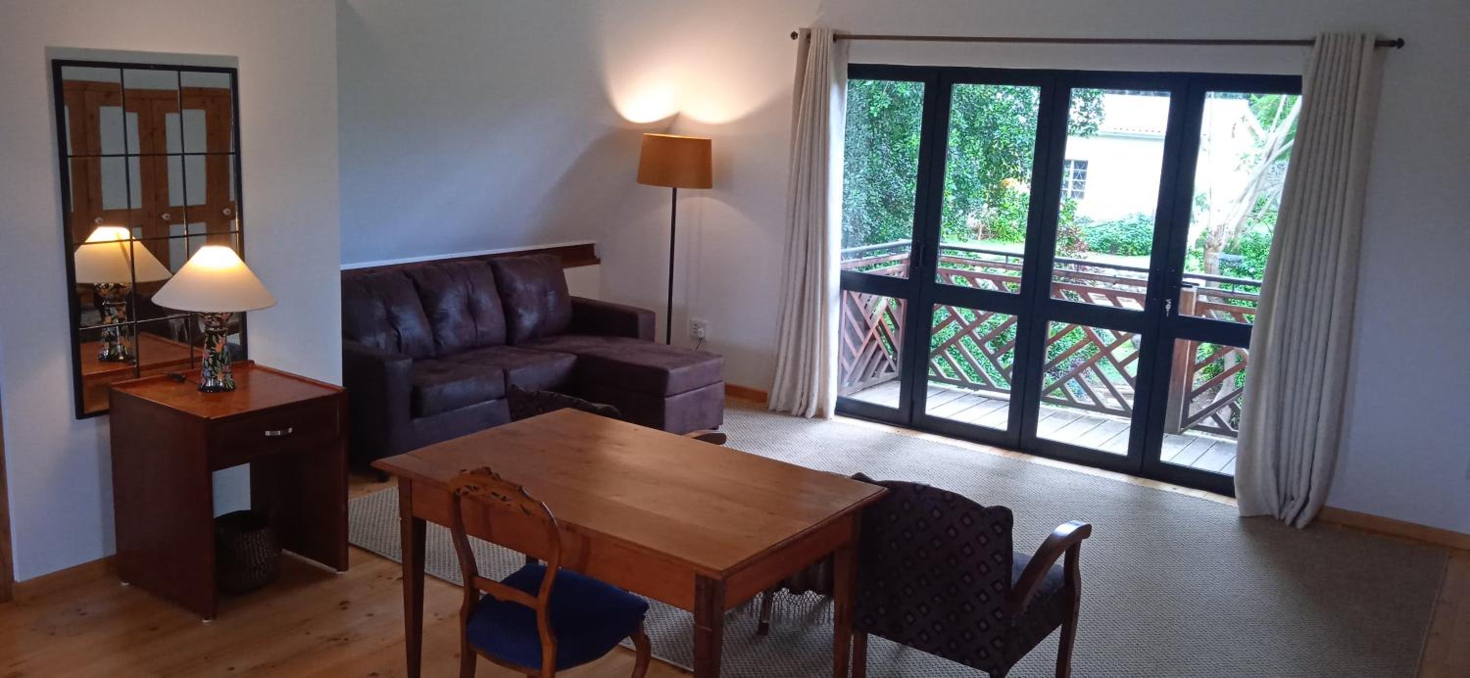 Two-Bedroom House - Photo 6
