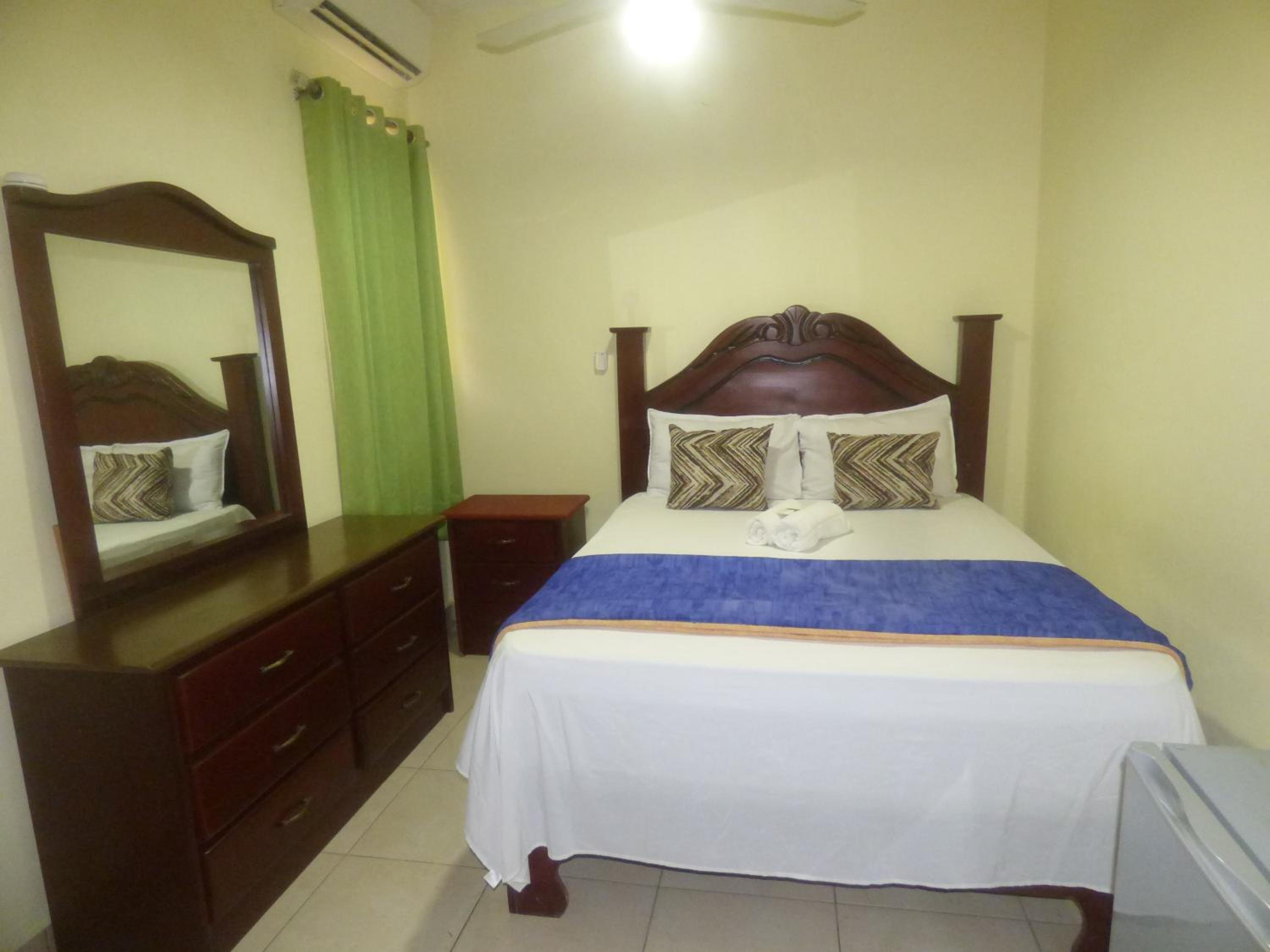 Budget Double Room photo 1