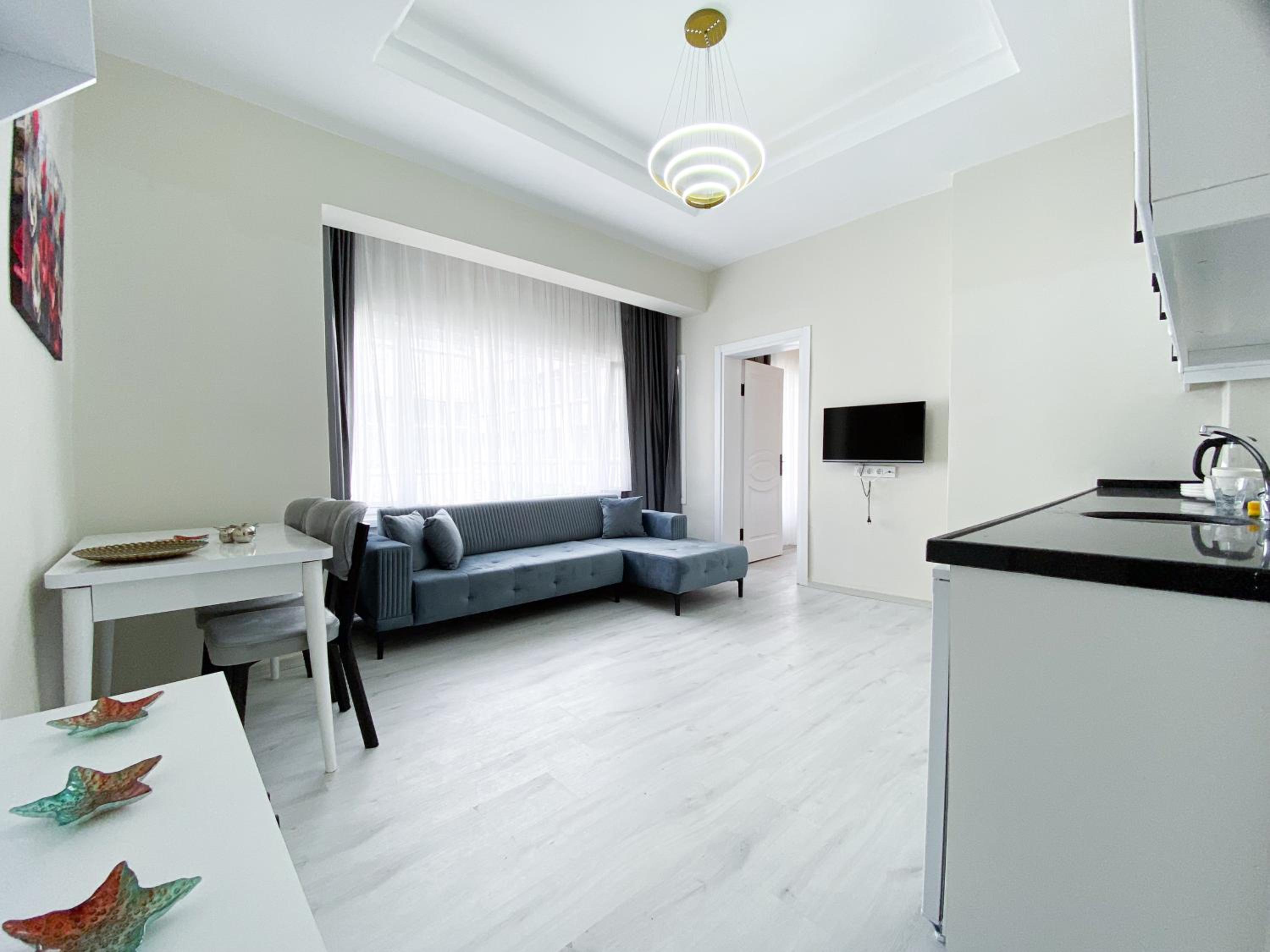 Apartment photo 1