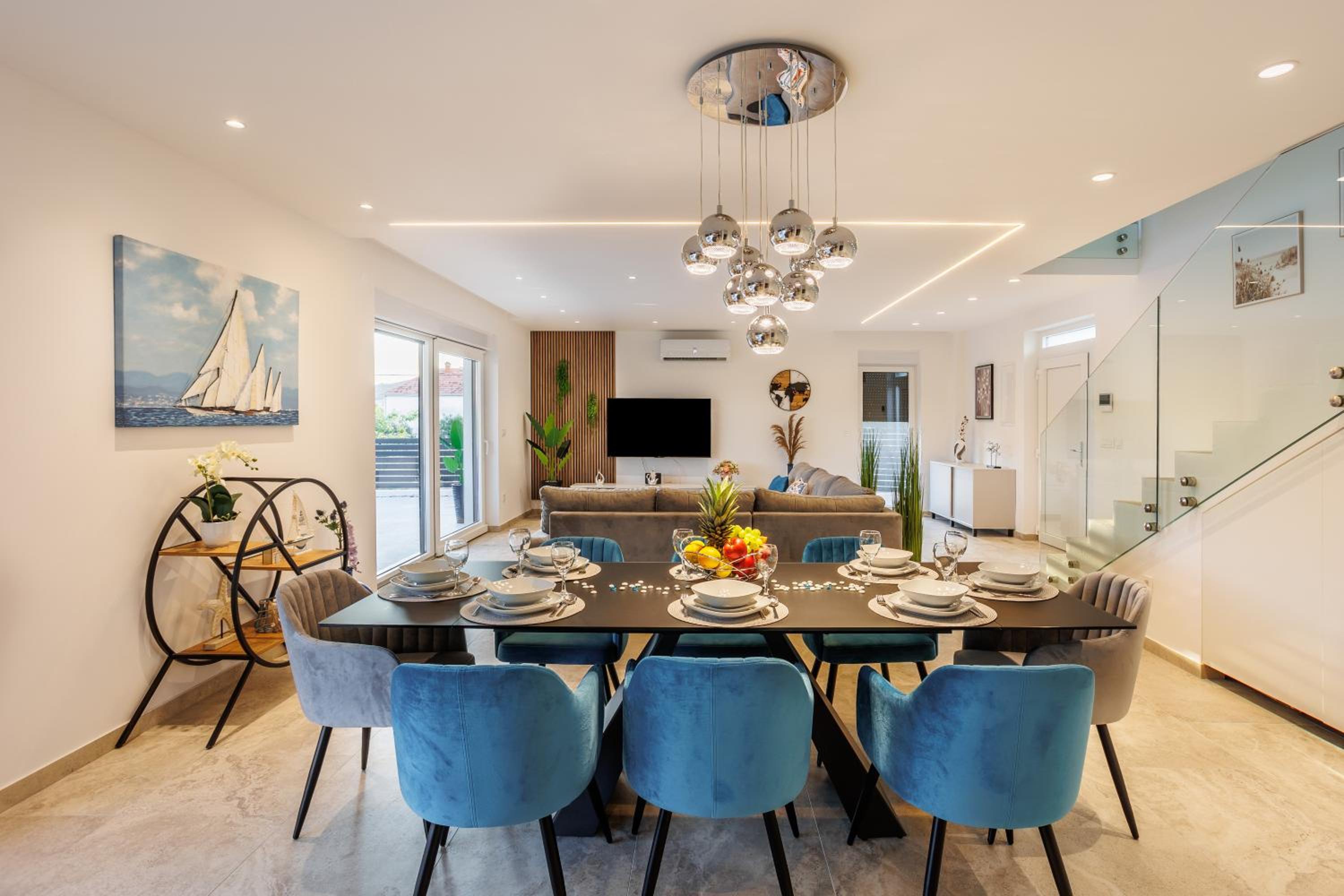 Villa photo 3