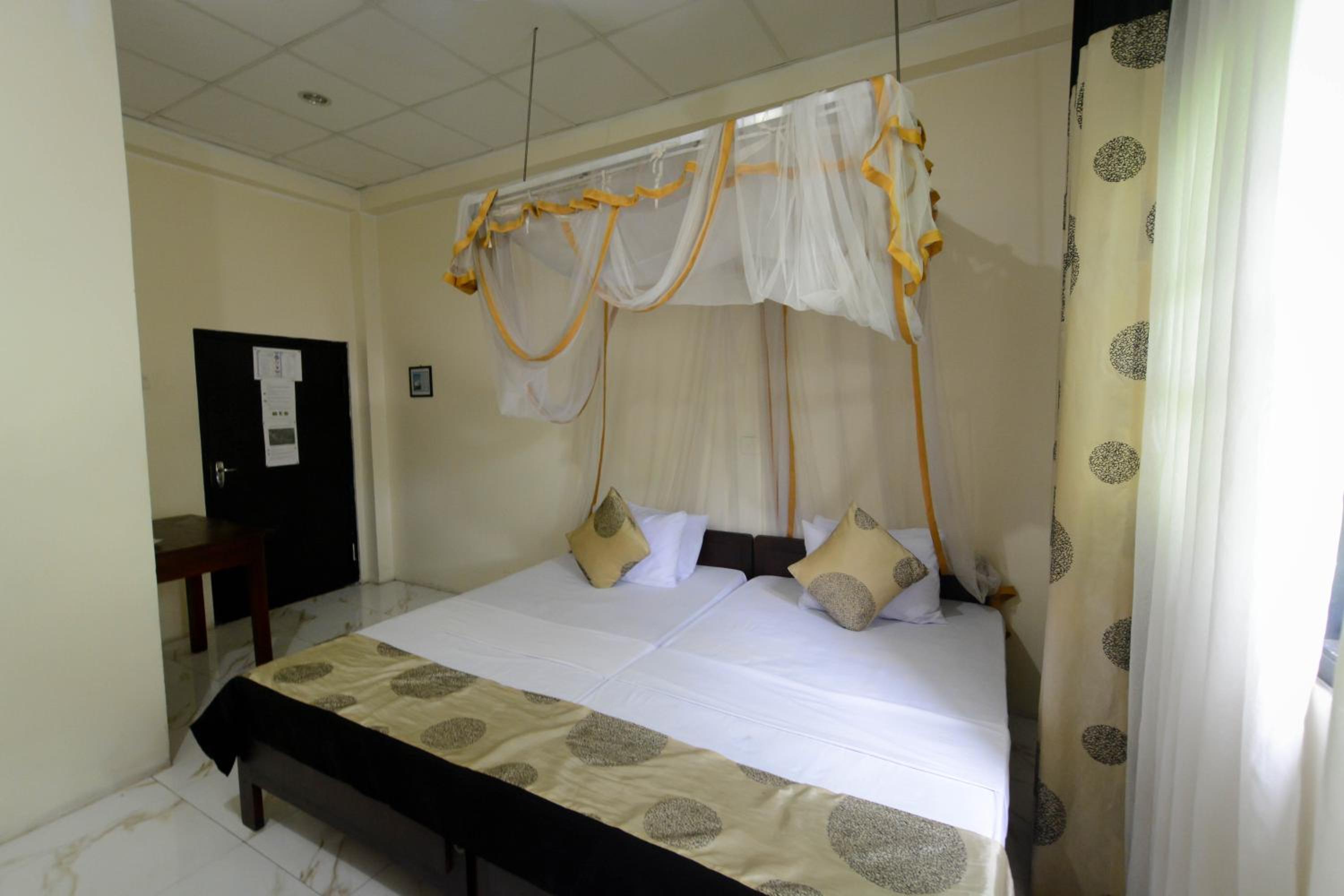 Standard Double Room - Non A/C photo 3