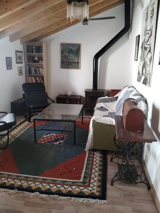 Three-Bedroom House photo 2