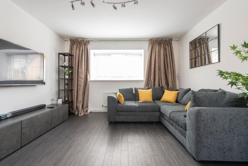 Two-Bedroom House photo 1