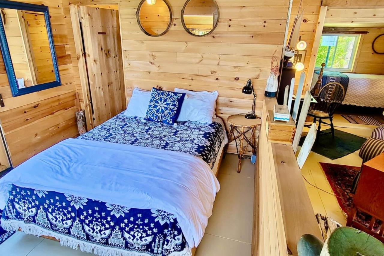 Two-Bedroom House photo 2