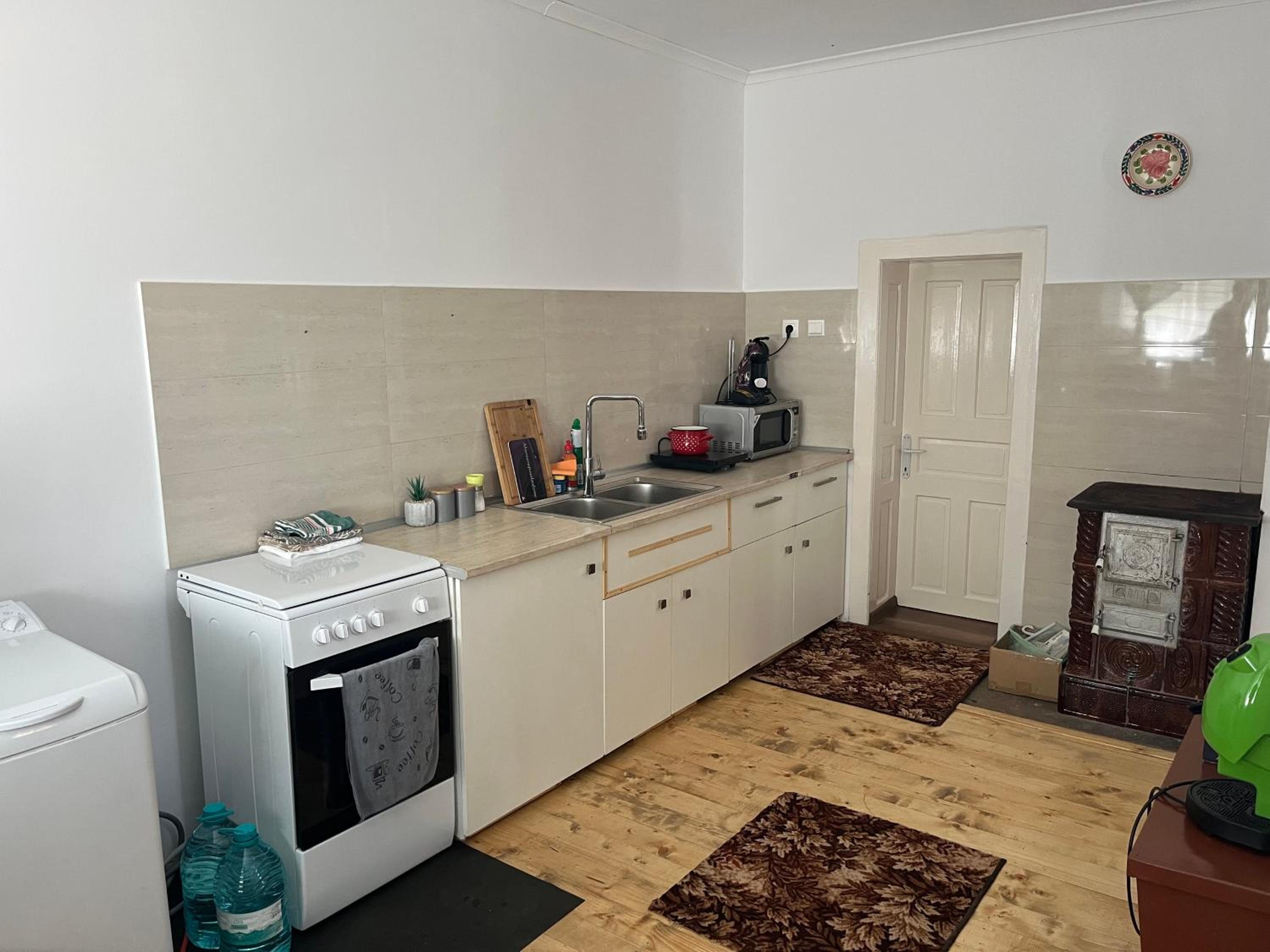 Three-Bedroom House photo 3