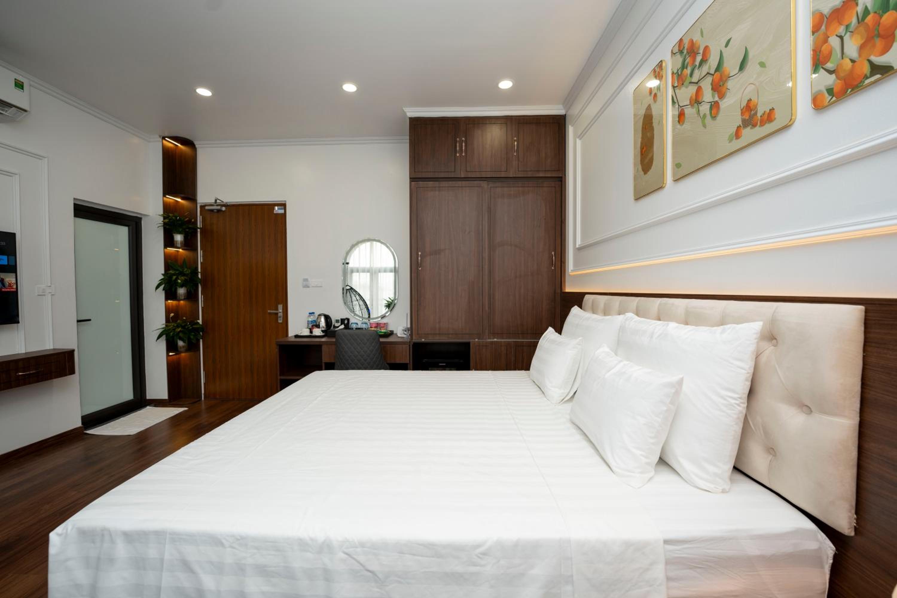 Deluxe Double Room with Balcony
