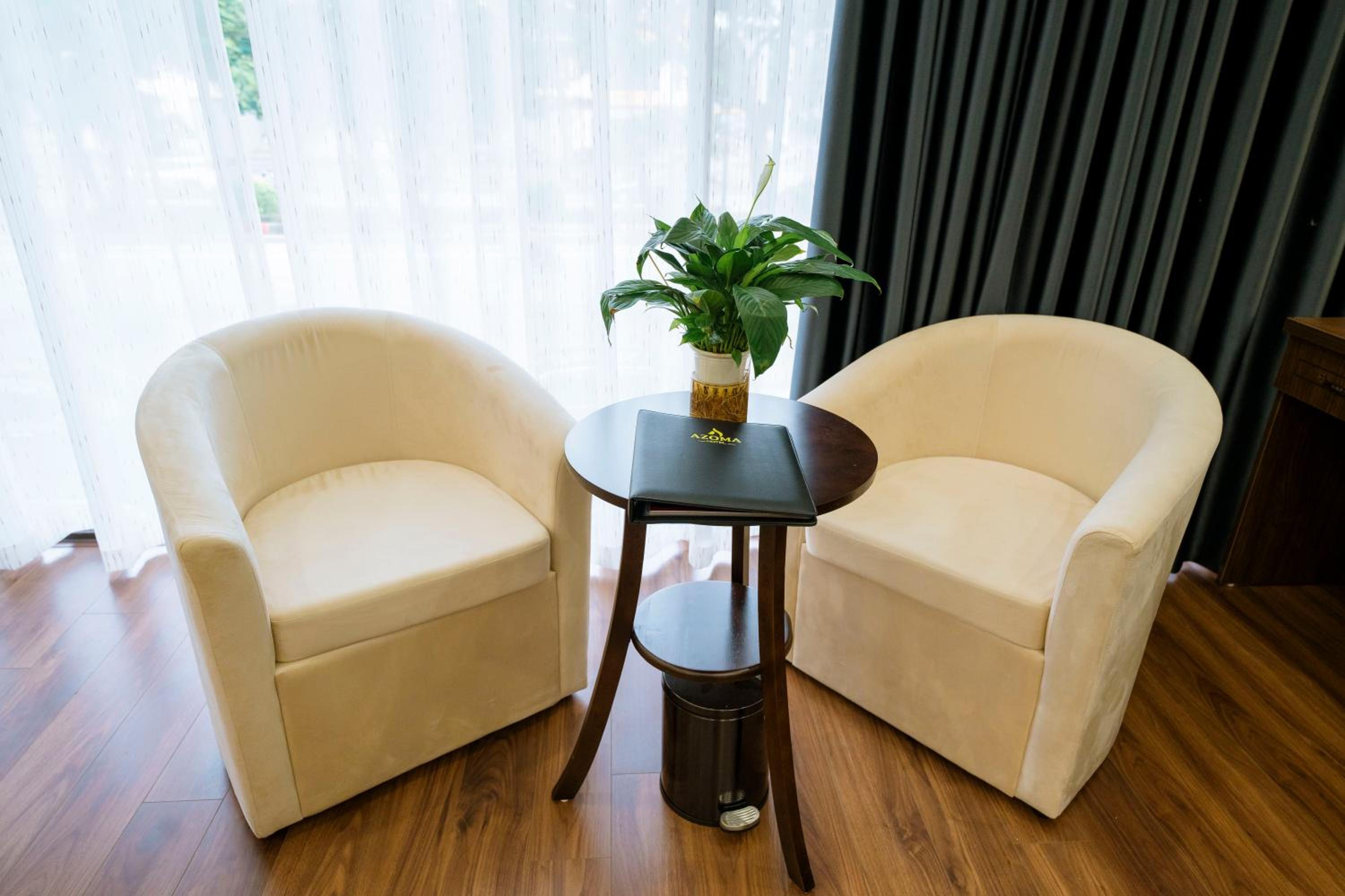 Deluxe Double or Twin Room with City View
