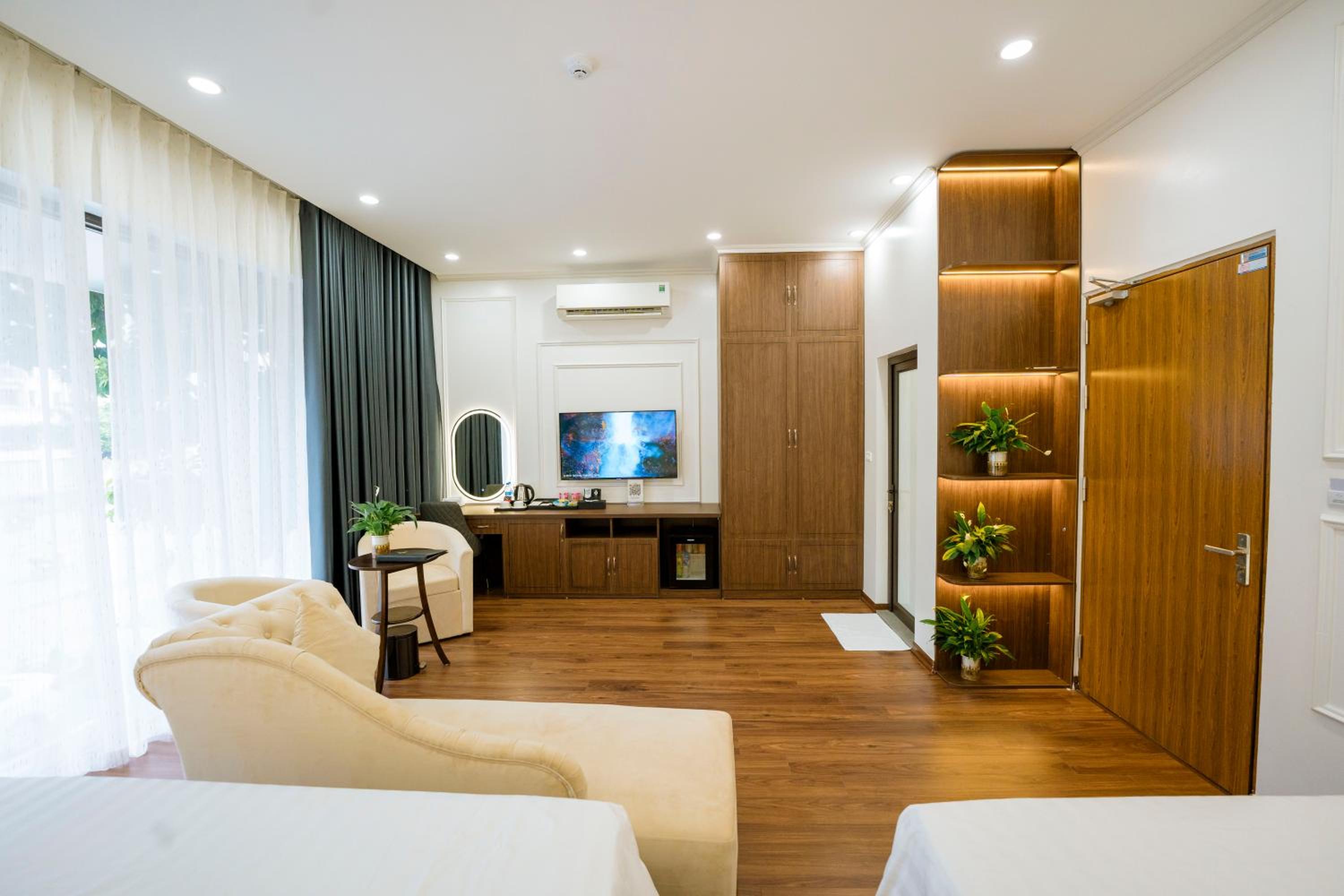 Double or Twin Room with Balcony