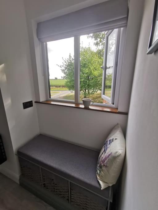 Studio Apartment photo 2