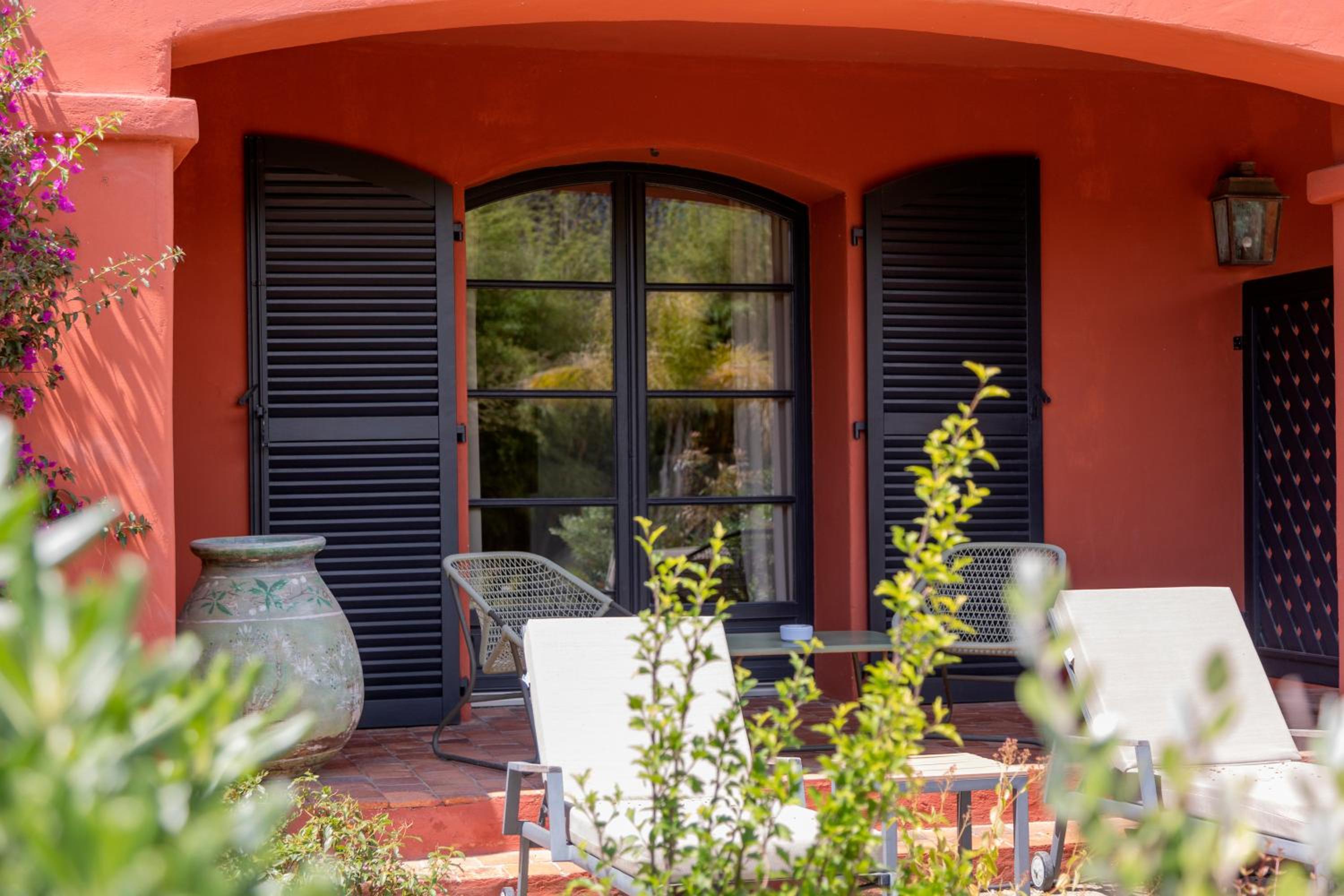 Suite Demeure - Garden View - Photo 8
