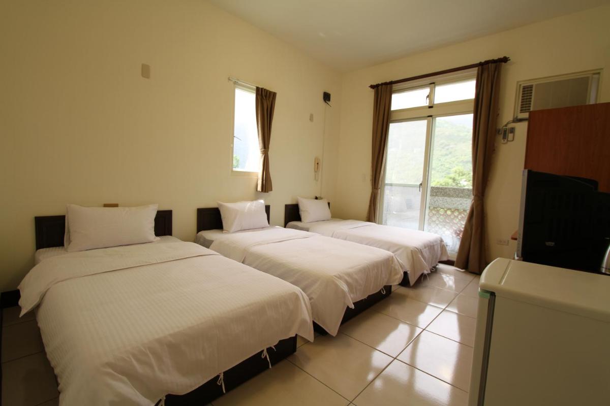 Triple Room with Mountain View photo 3