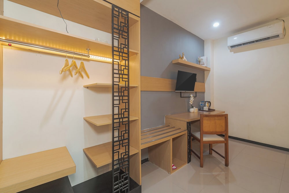 Deluxe Double or Twin Room - Photo 9