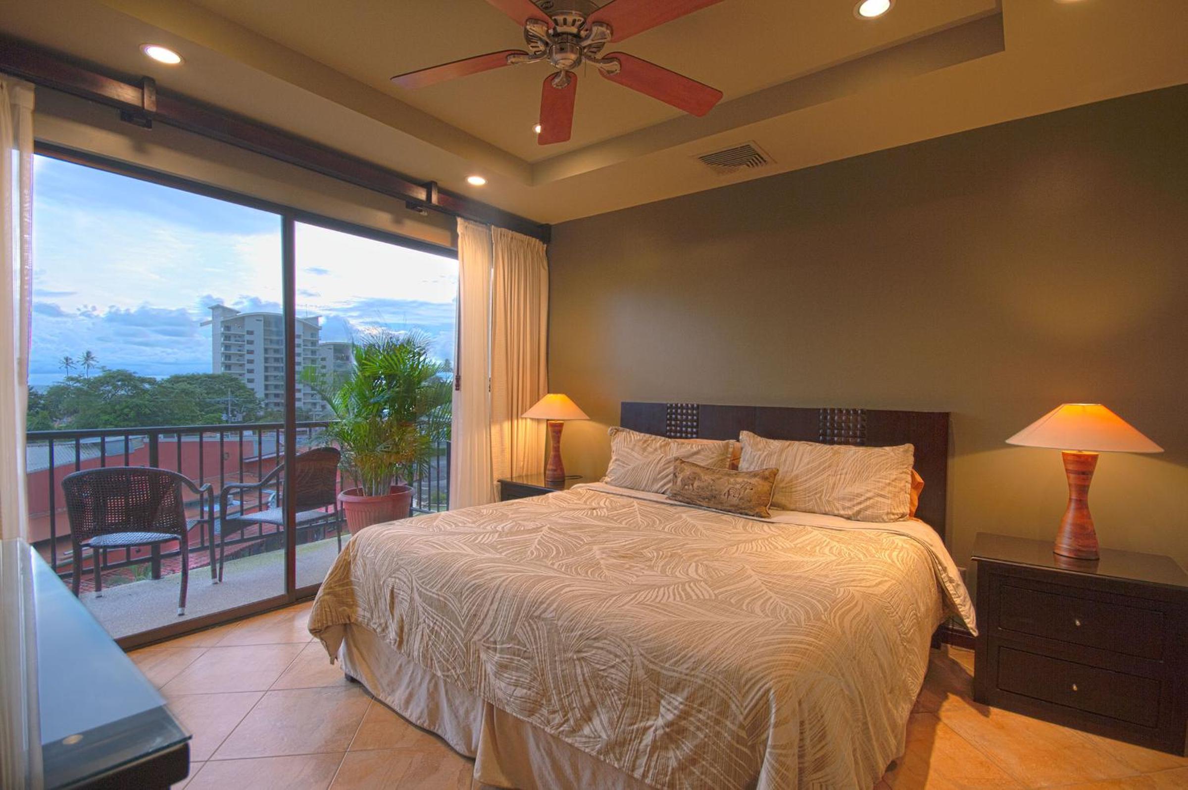 Three-Bedroom Apartment photo 1