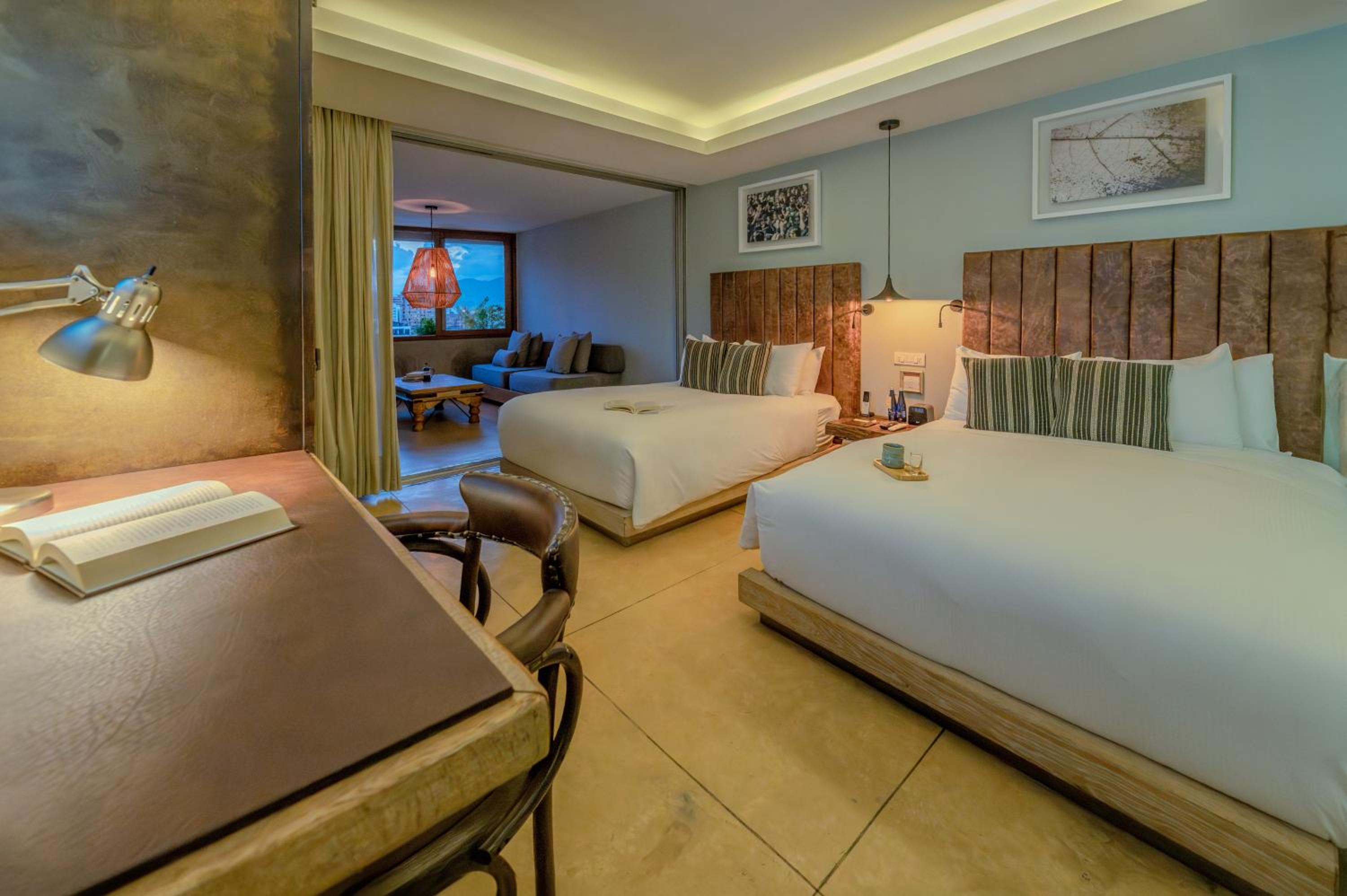 Twin Junior Suite photo 1