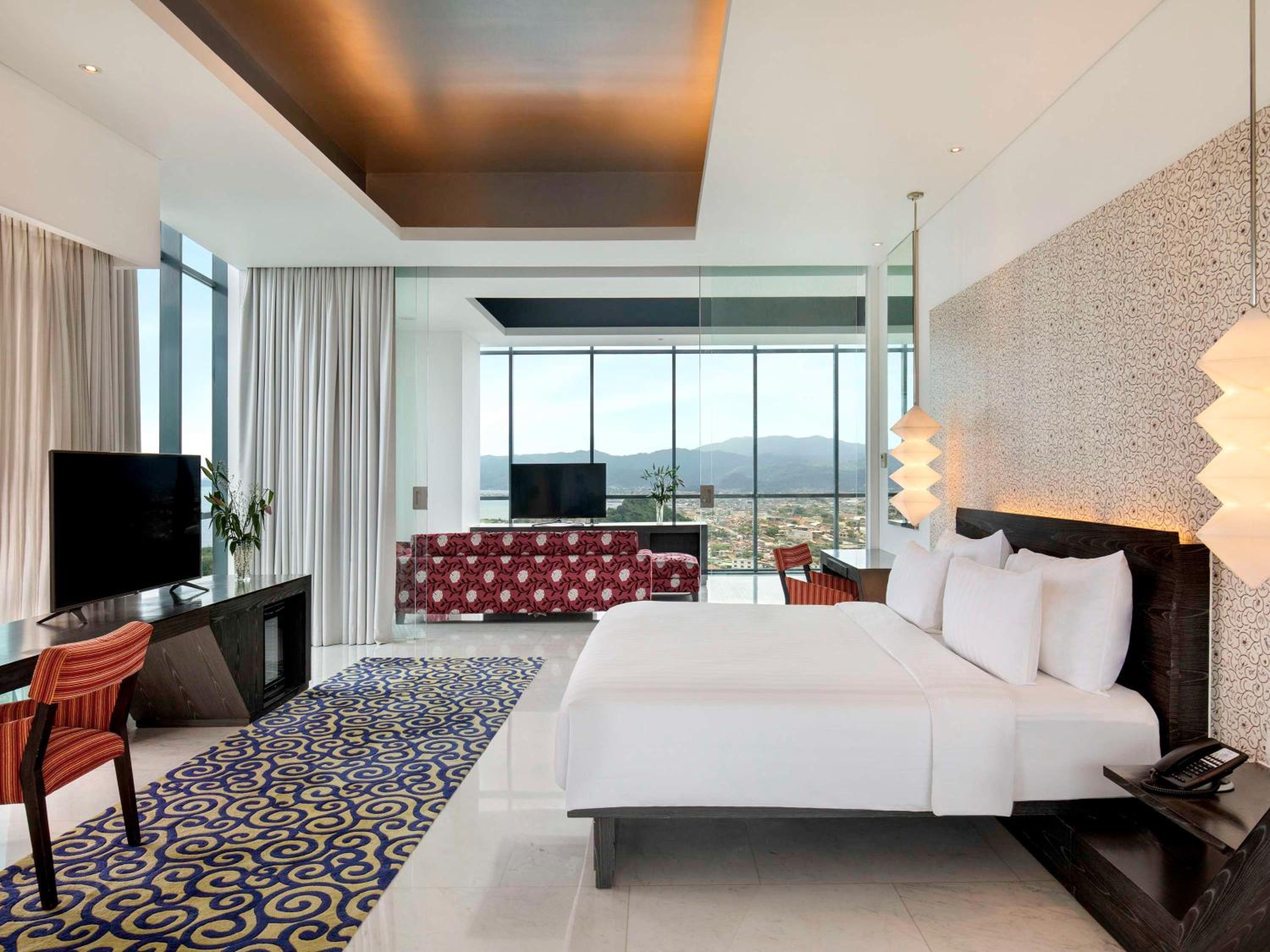 One Bedroom Penthouse with Ocean View