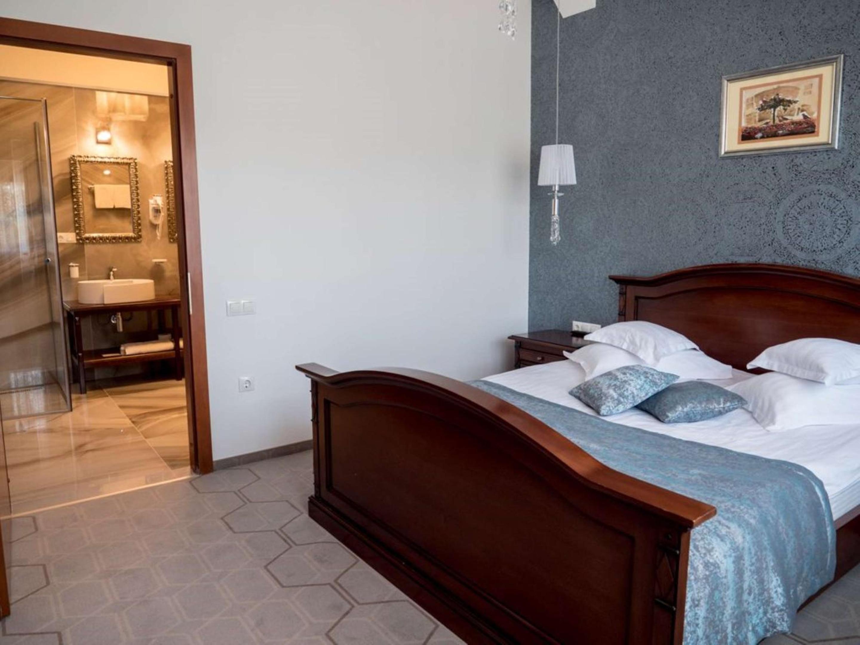 Executive Two-Bedroom King Suite photo 1