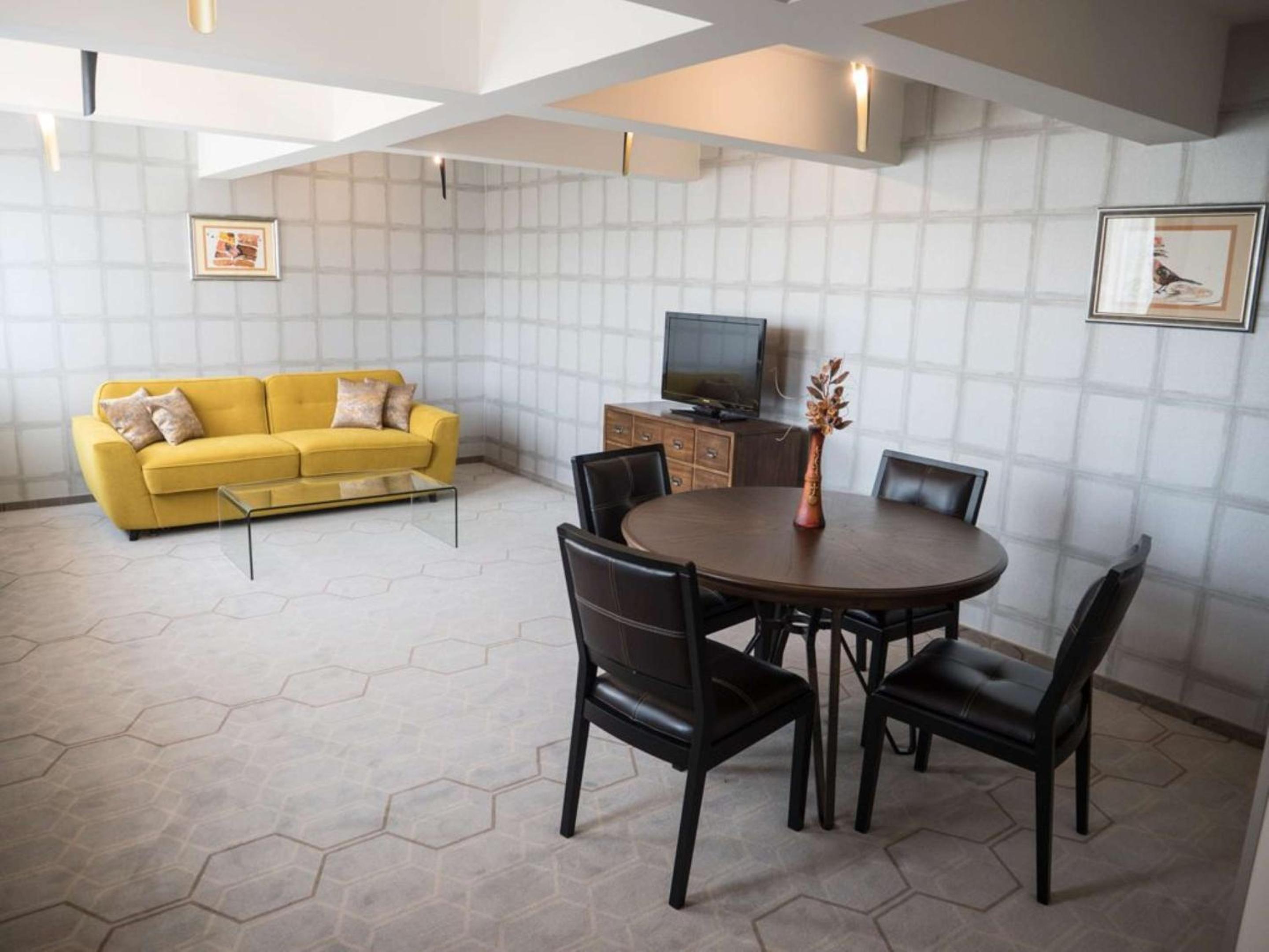 Executive Two-Bedroom King Suite photo 3