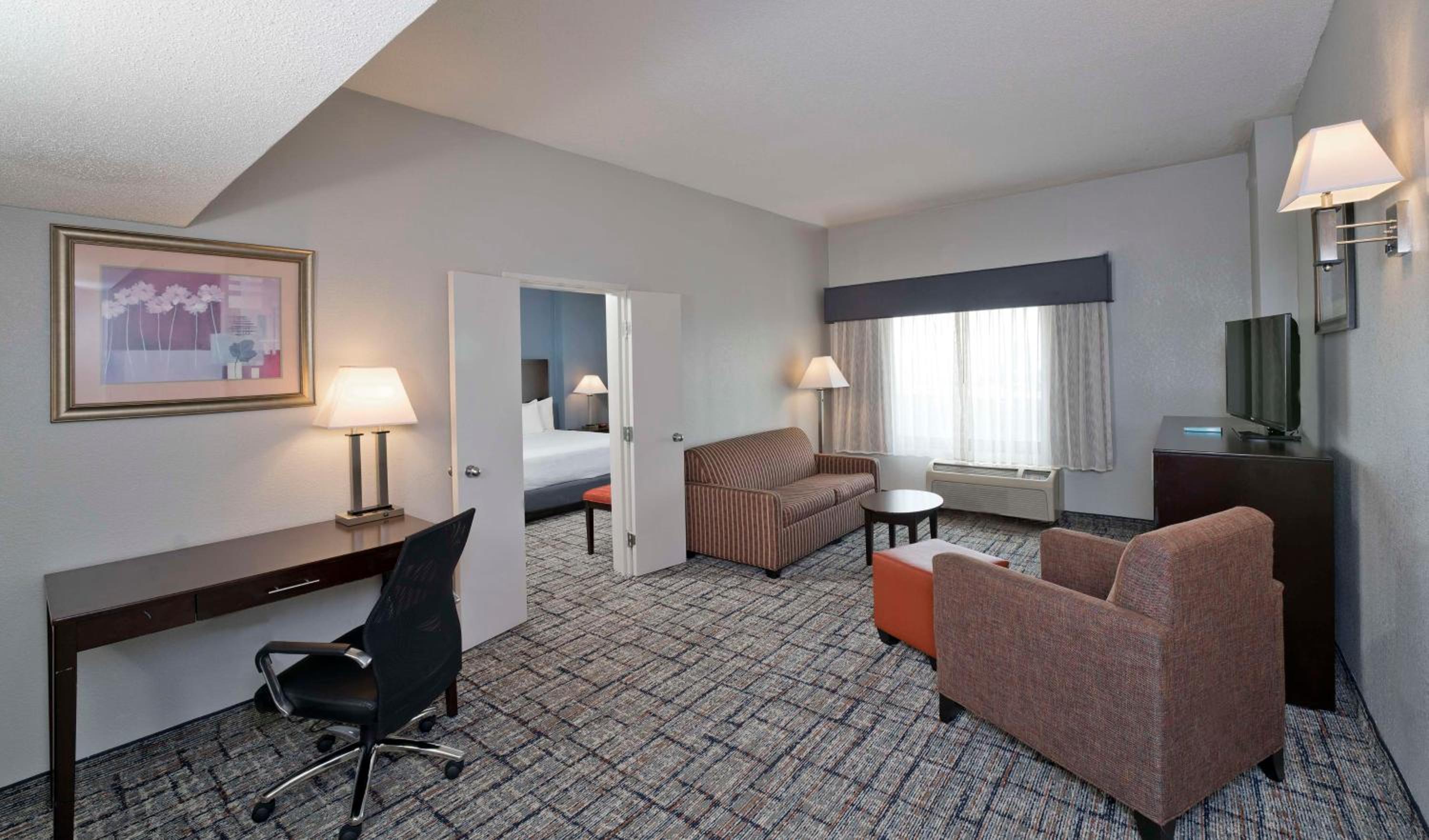 Executive King Suite - Non-Smoking