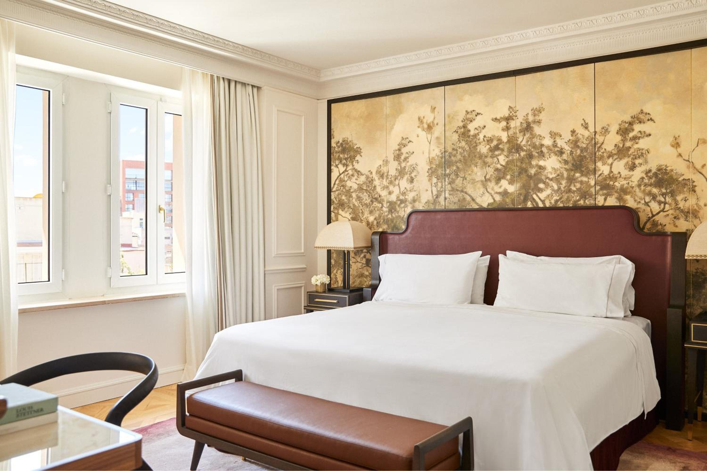 Palace Suite - Photo 11