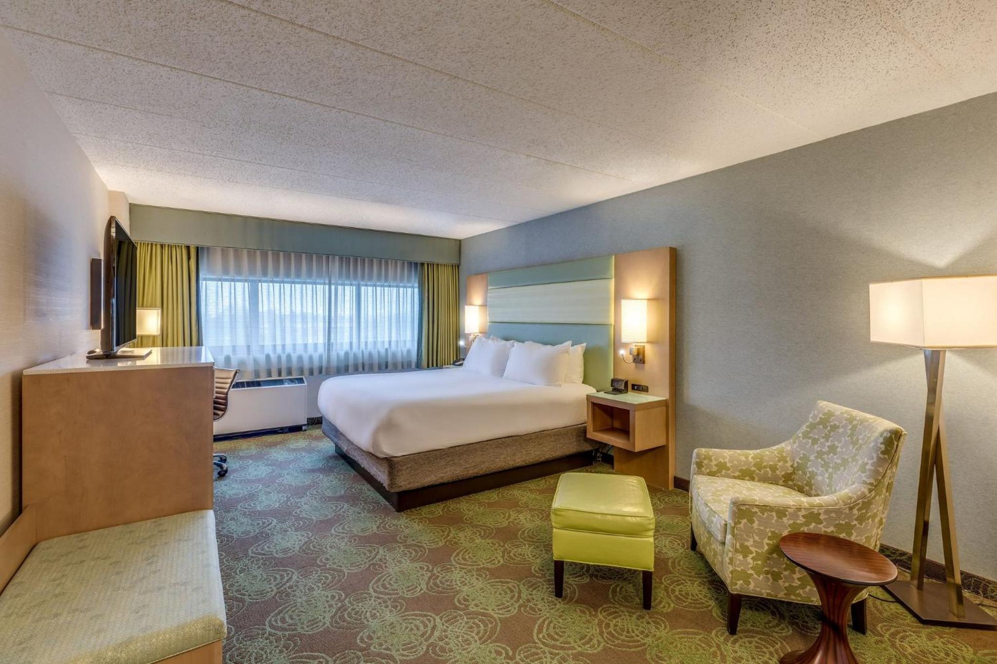 Standard King Room - Photo 2