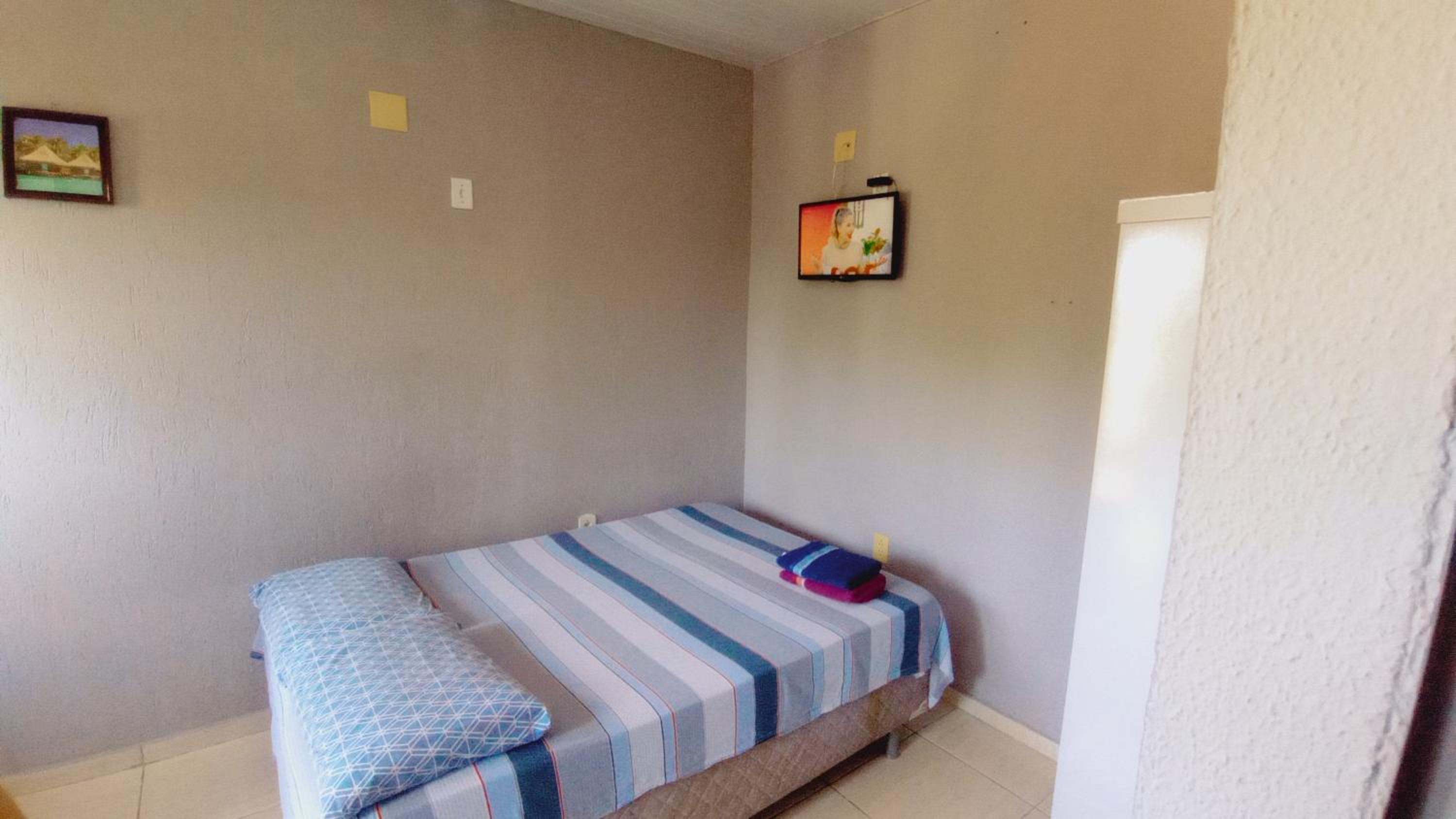 Double Room with Private Bathroom photo 2